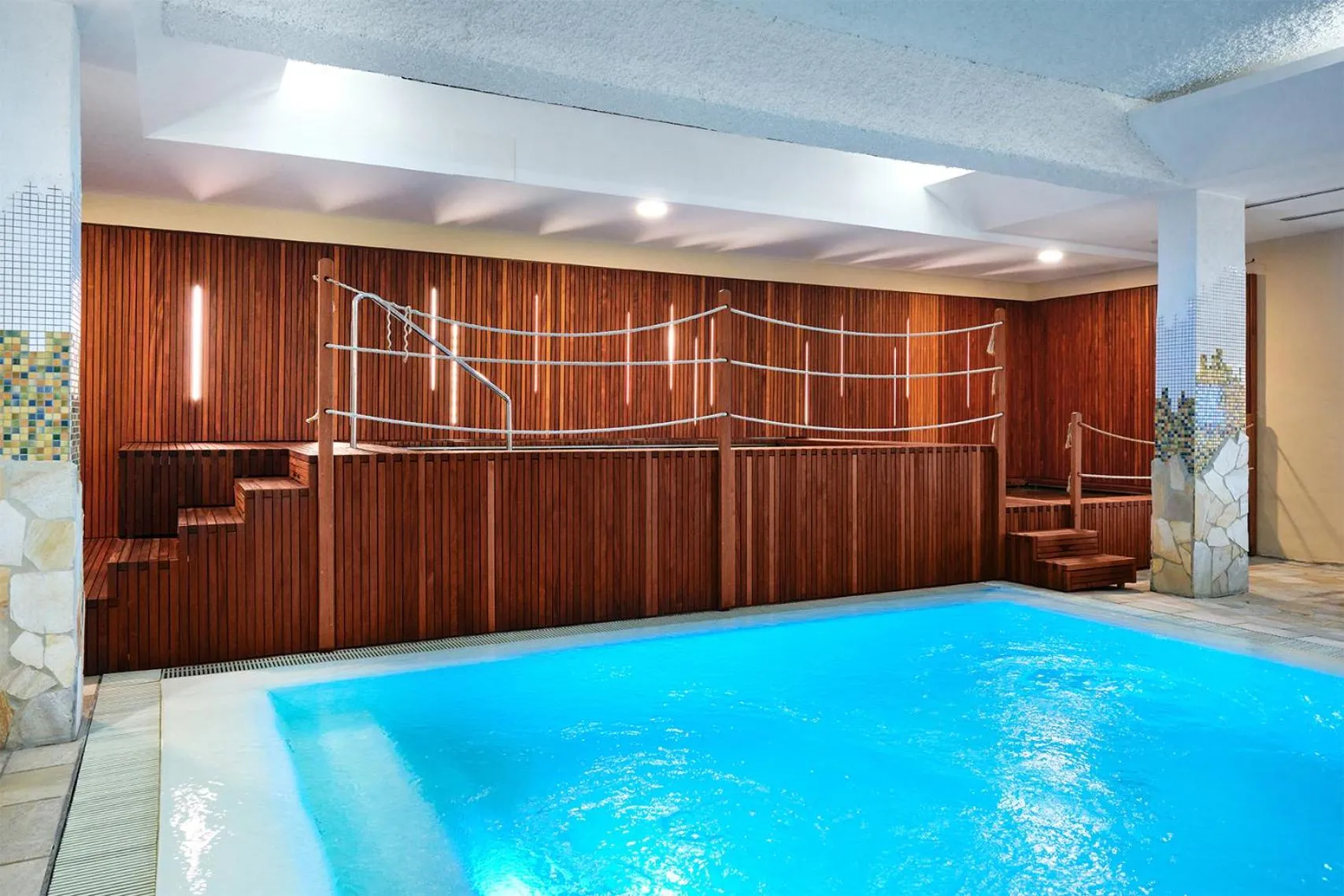 Swimming pool in Bungalows Rogla