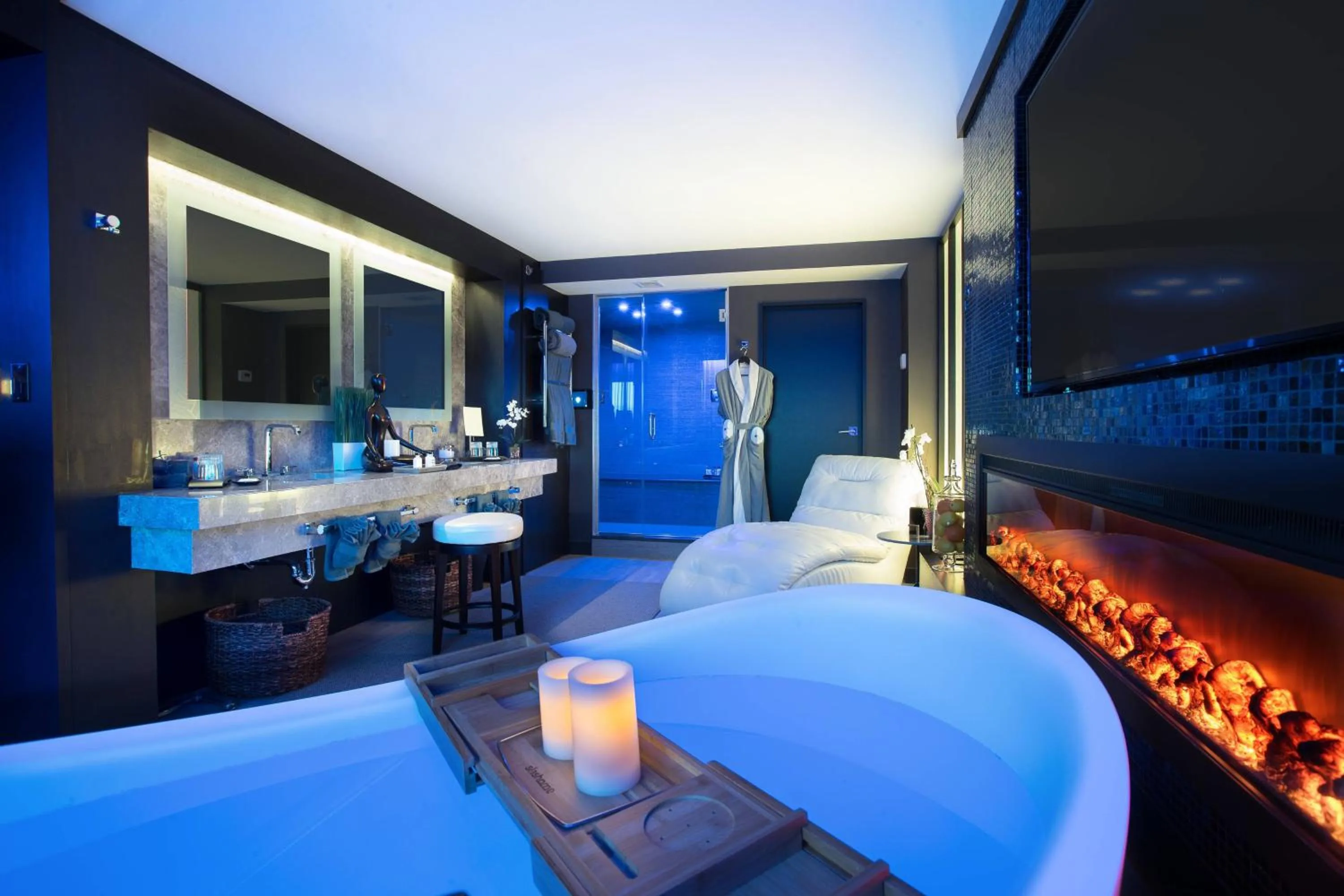 Bathroom in Sheraton Niagara Falls