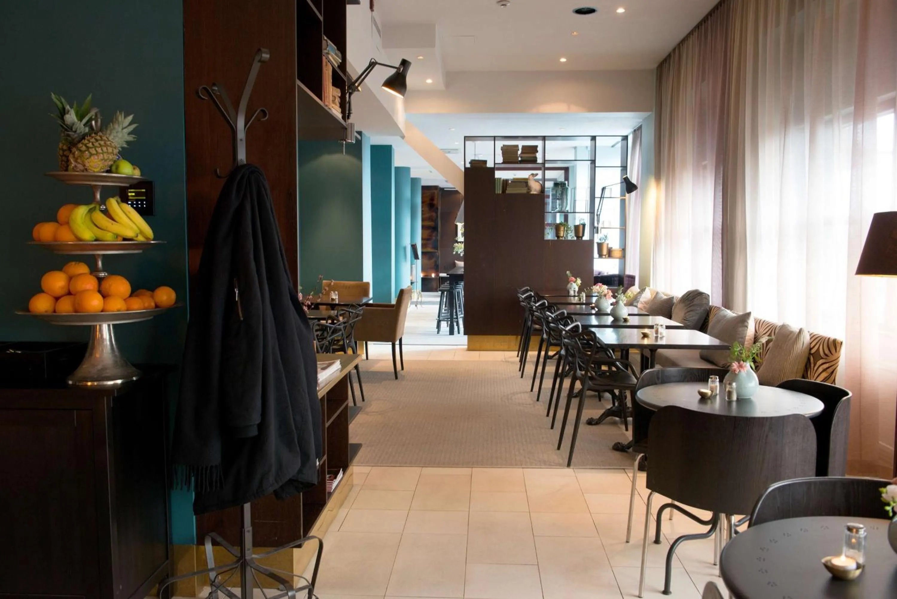 Restaurant/places to eat in Scandic No. 25