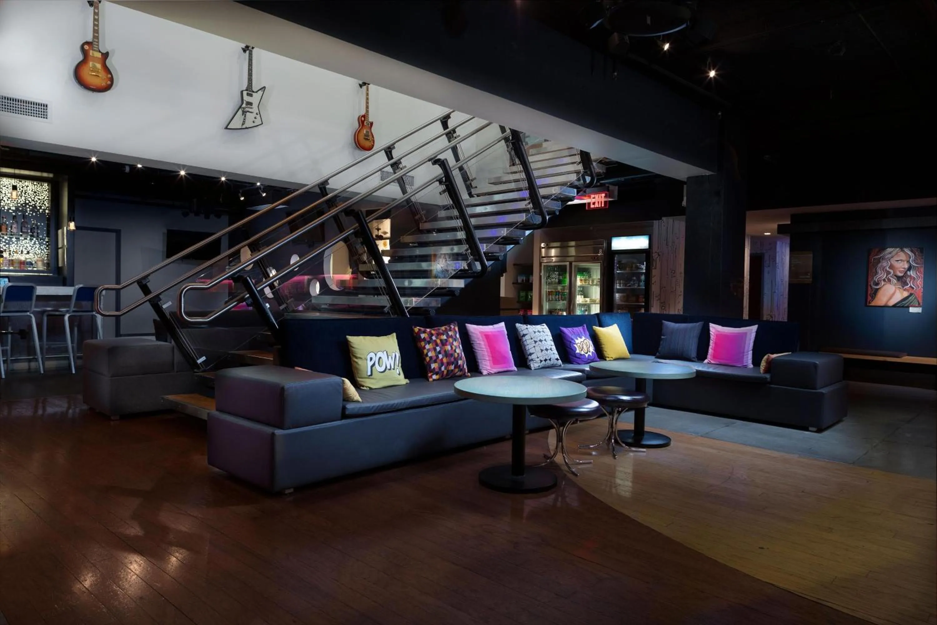 Lounge or bar in Aloft Nashville West End