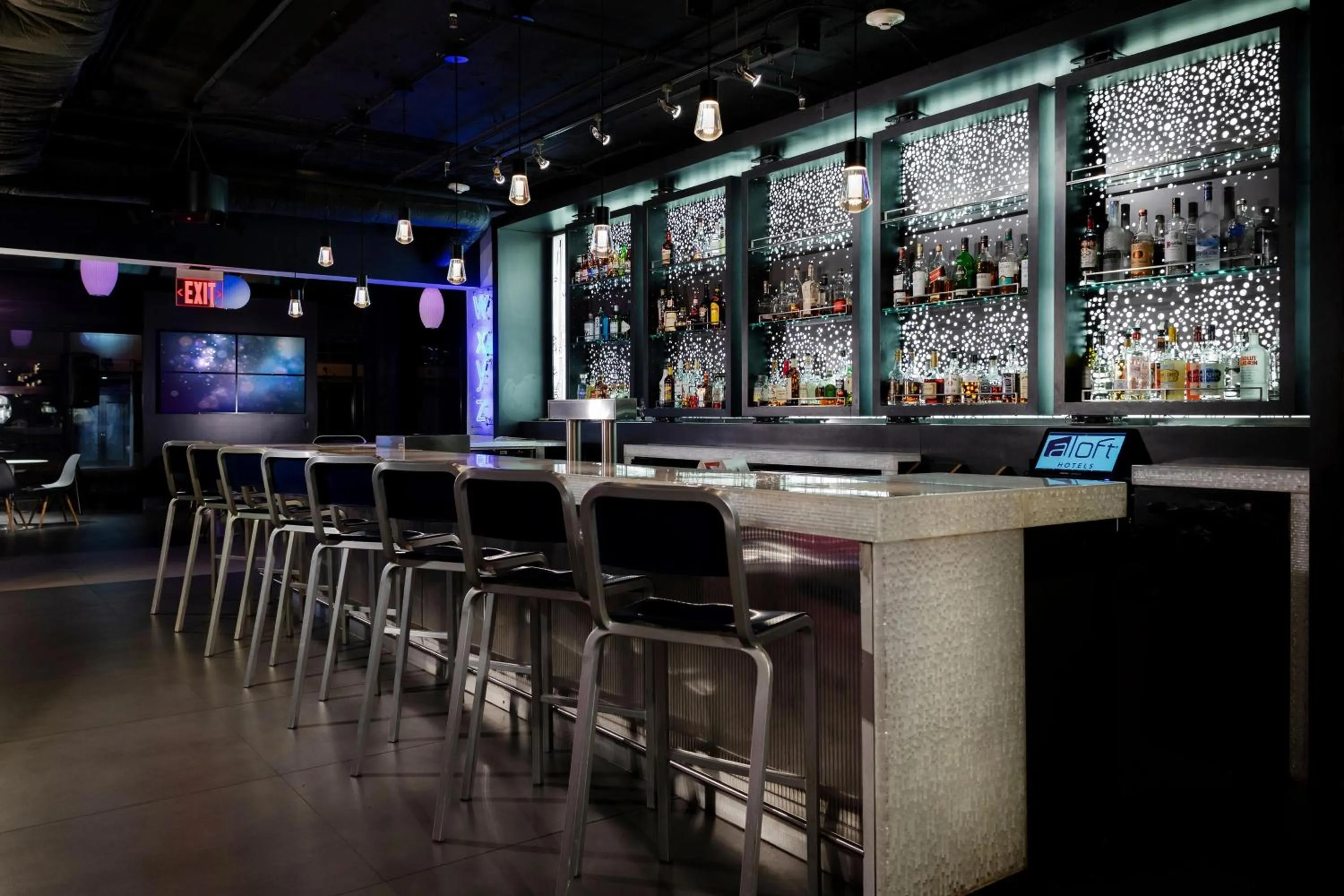 Lounge or bar in Aloft Nashville West End