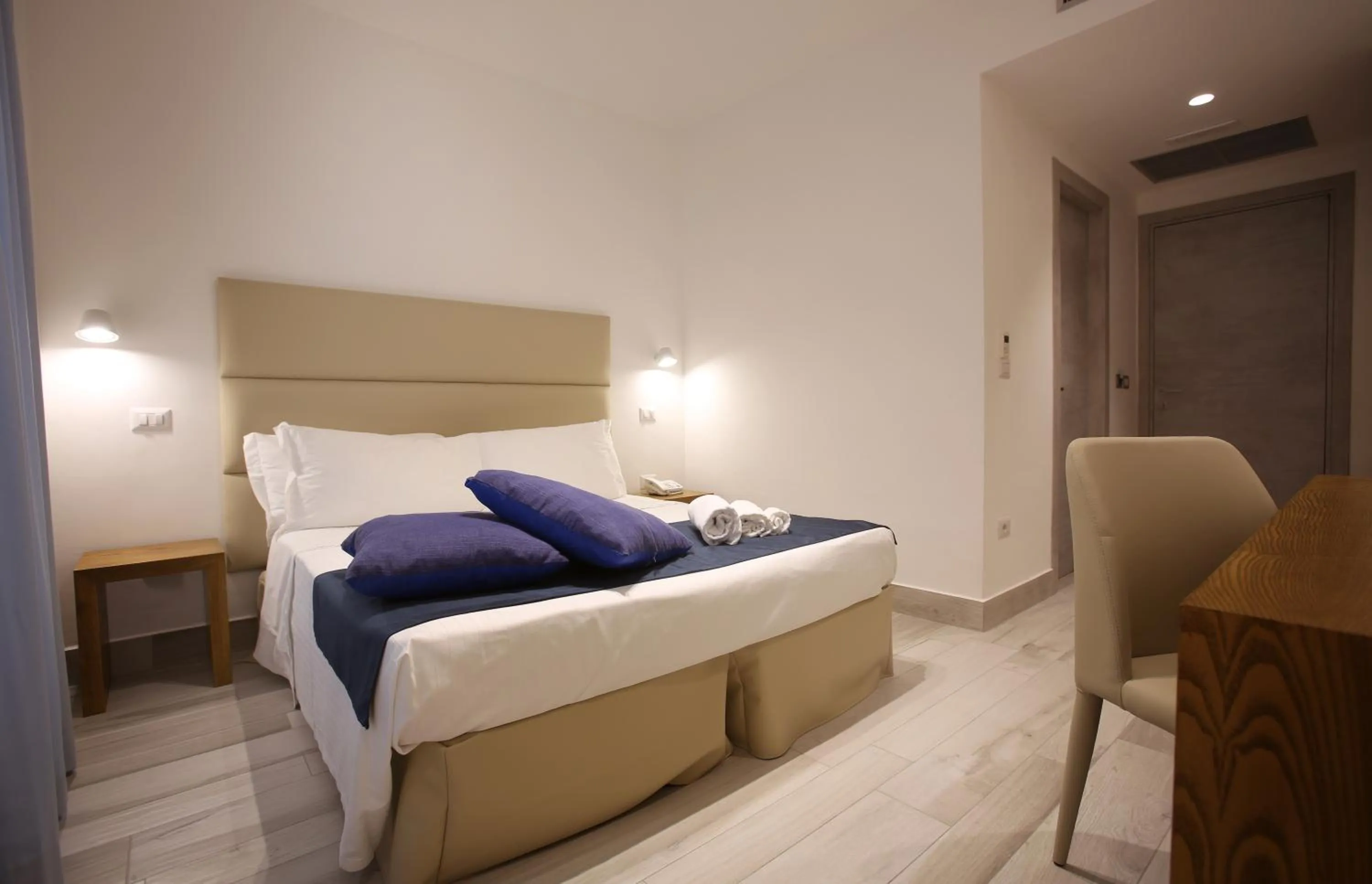 Photo of the whole room, Bed in Relais Manfredi