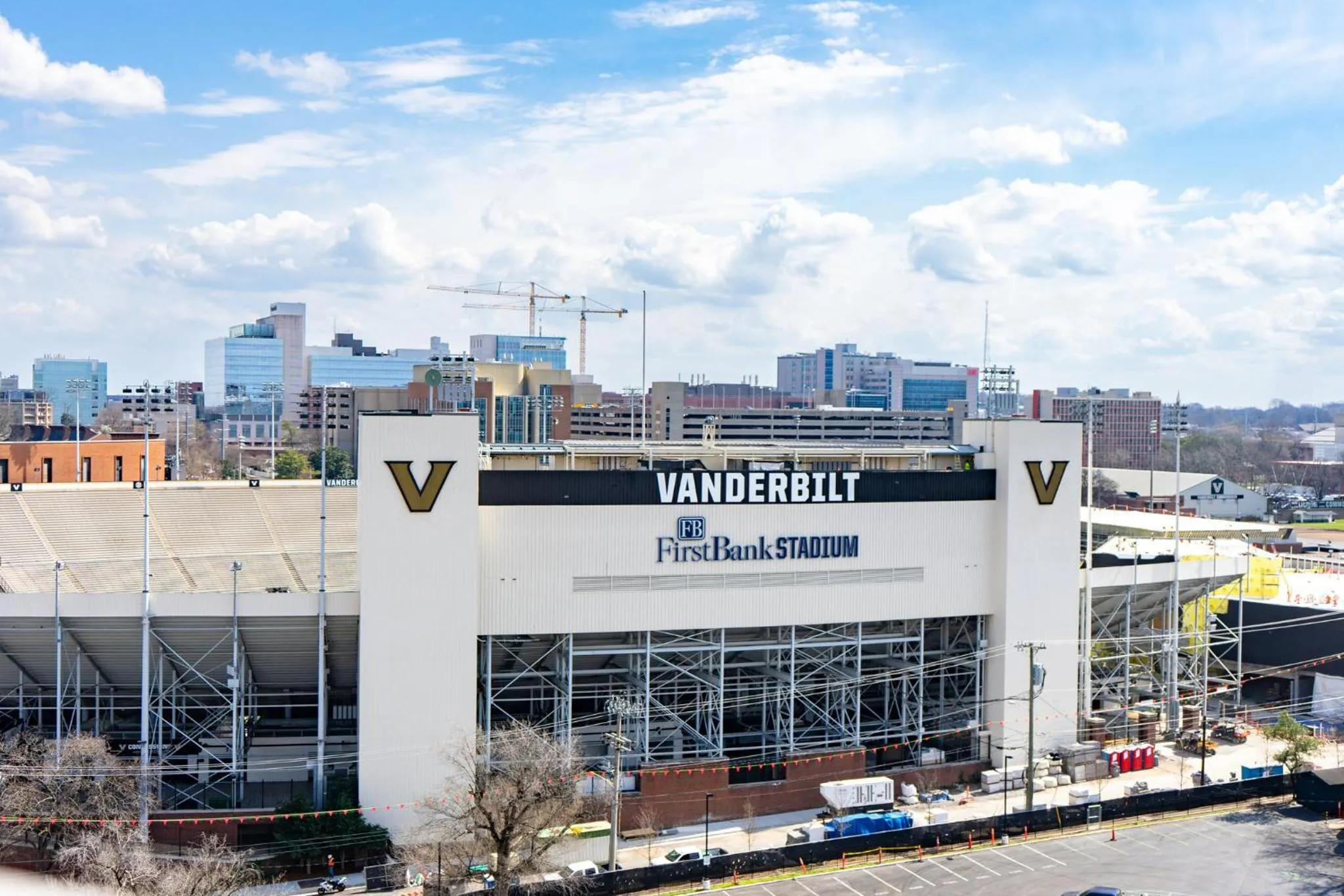 Property building in Holiday Inn Nashville - Vanderbilt - Dwtn by IHG