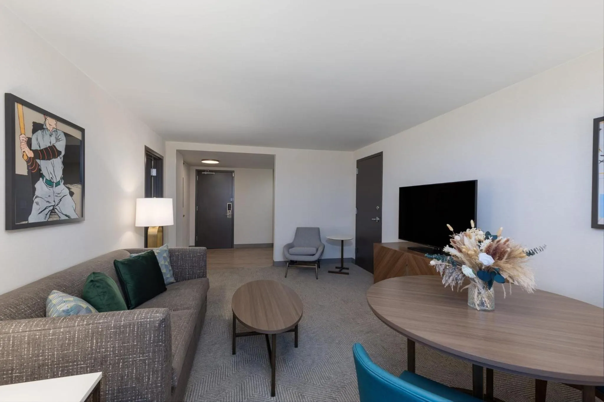 Bedroom in Holiday Inn Nashville - Vanderbilt - Dwtn by IHG