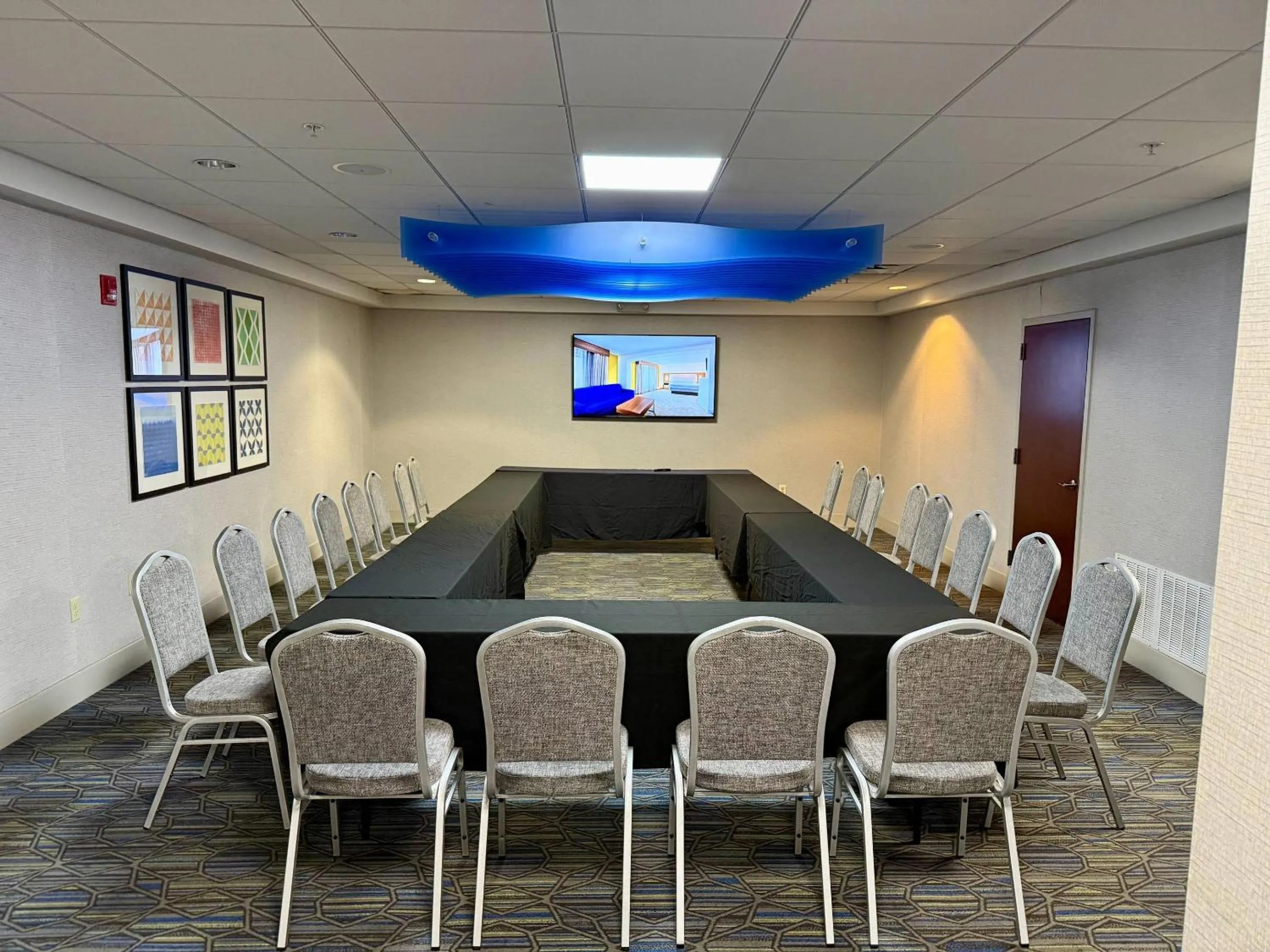Meeting/conference room in Country Inn & Suites by Radisson, Downtown Albany New York