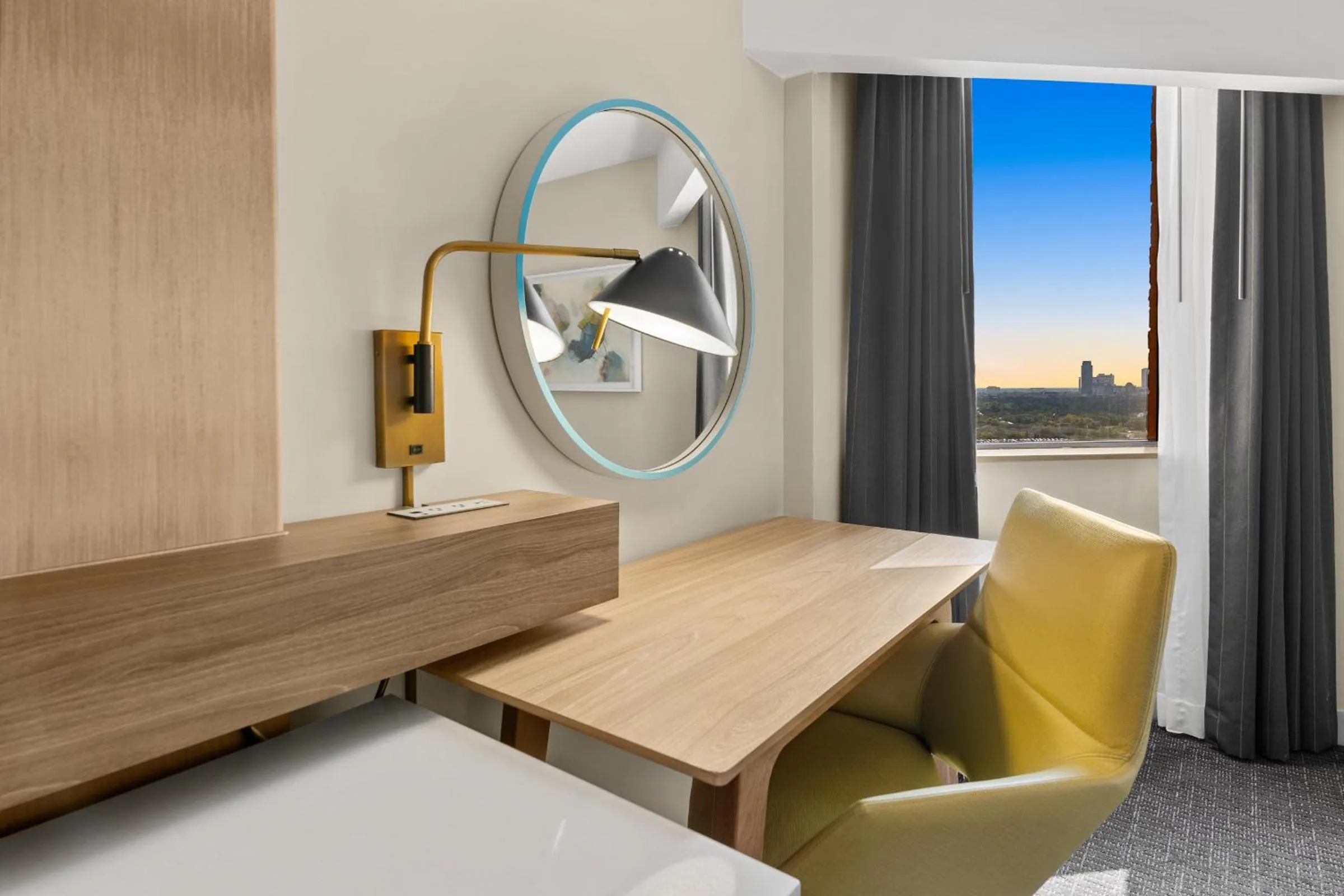 Photo of the whole room in Crowne Plaza Houston Med Ctr-Galleria Area by IHG