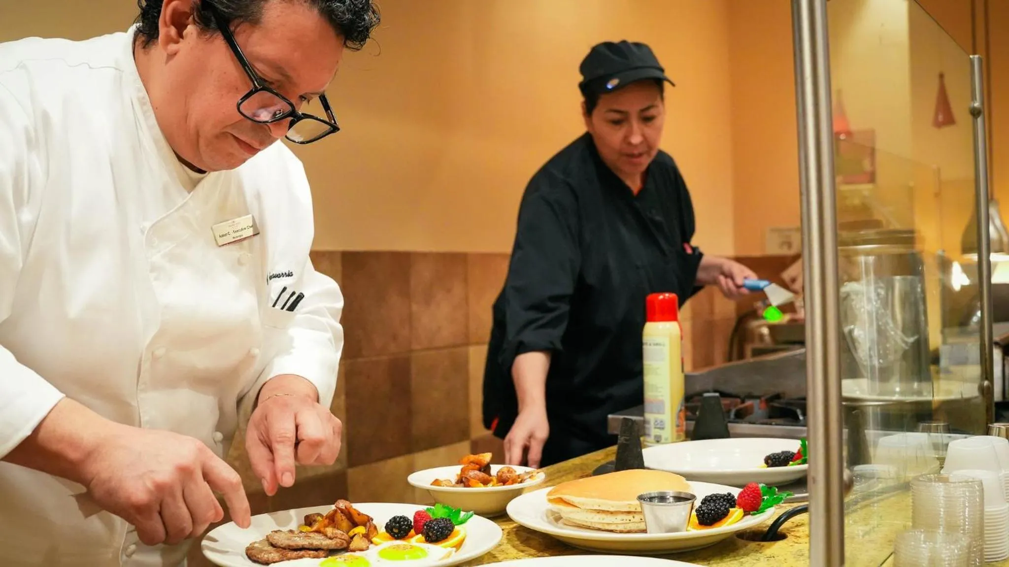 Breakfast in Crowne Plaza Houston Med Ctr-Galleria Area by IHG