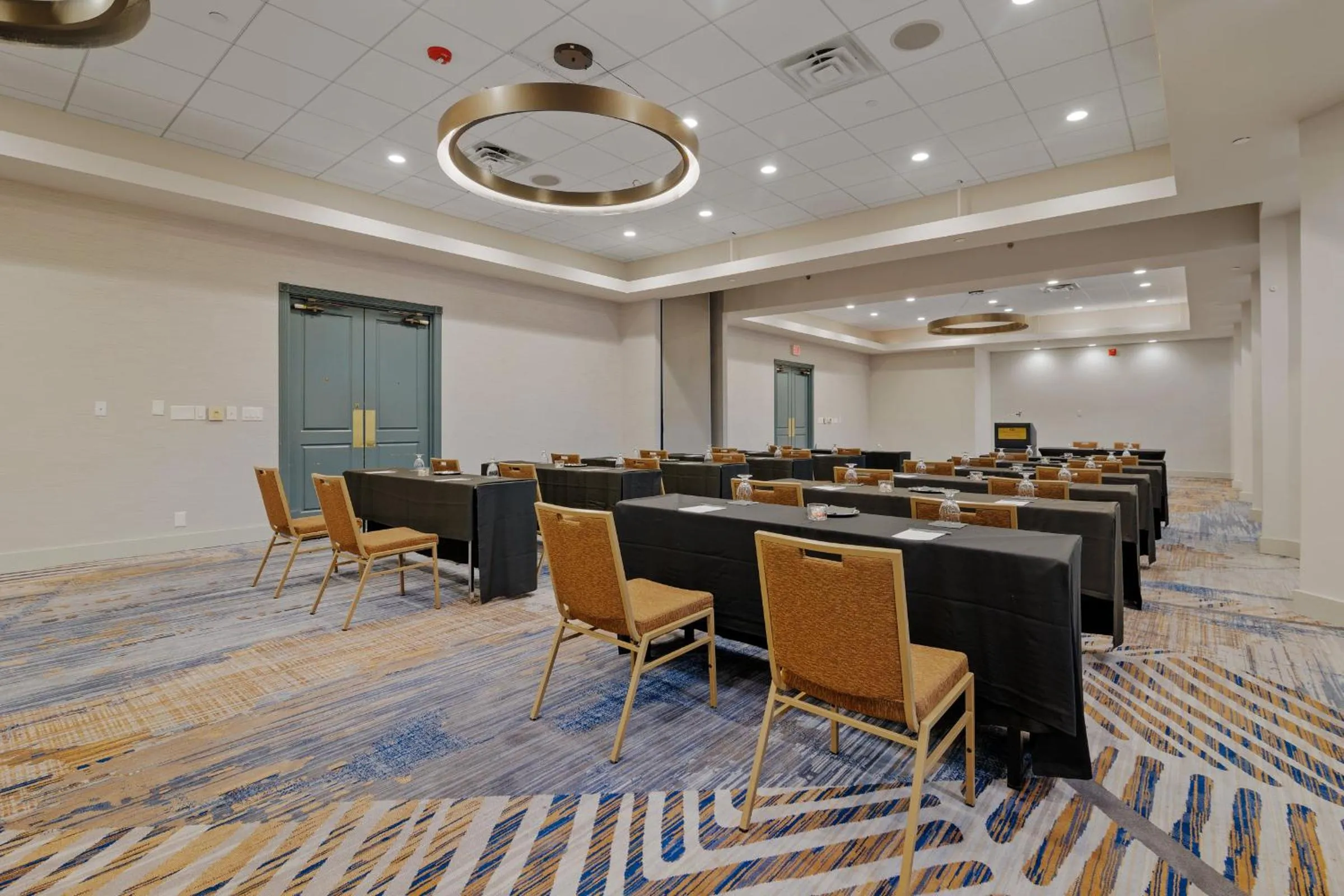 Meeting/conference room in Crowne Plaza Houston Med Ctr-Galleria Area by IHG