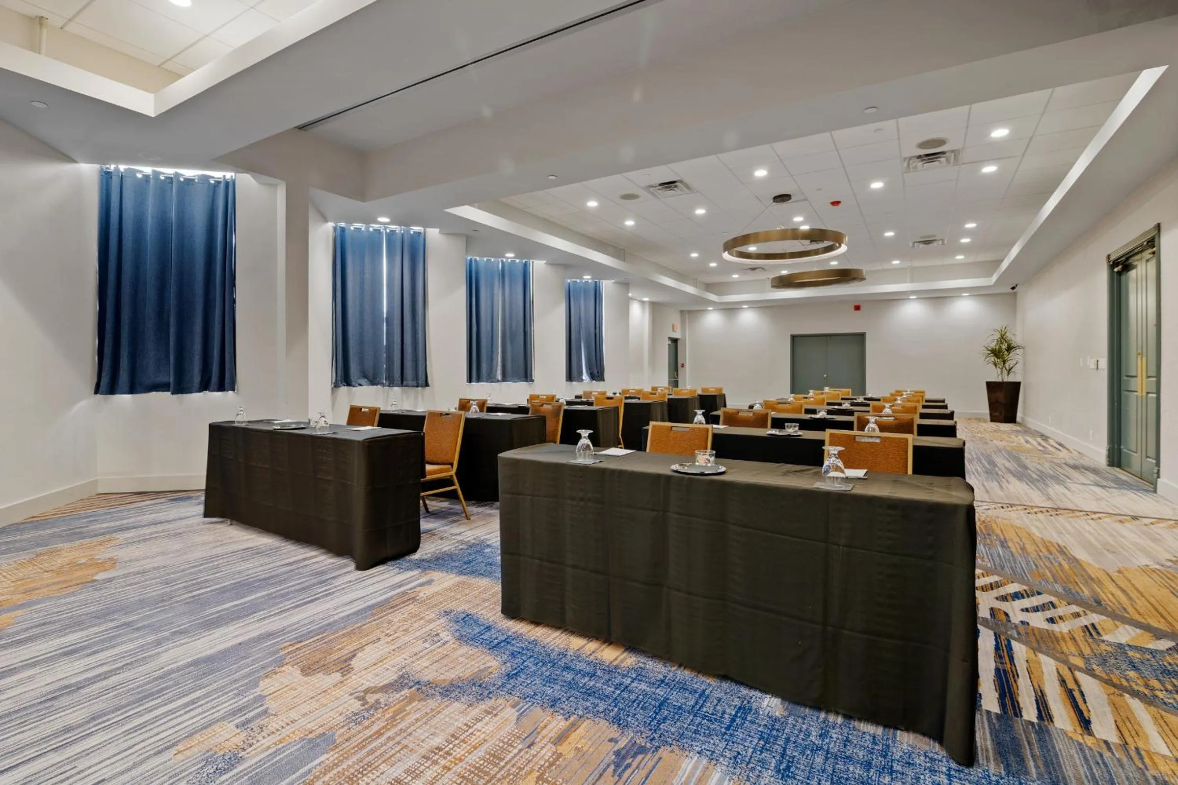 Meeting/conference room in Crowne Plaza Houston Med Ctr-Galleria Area by IHG