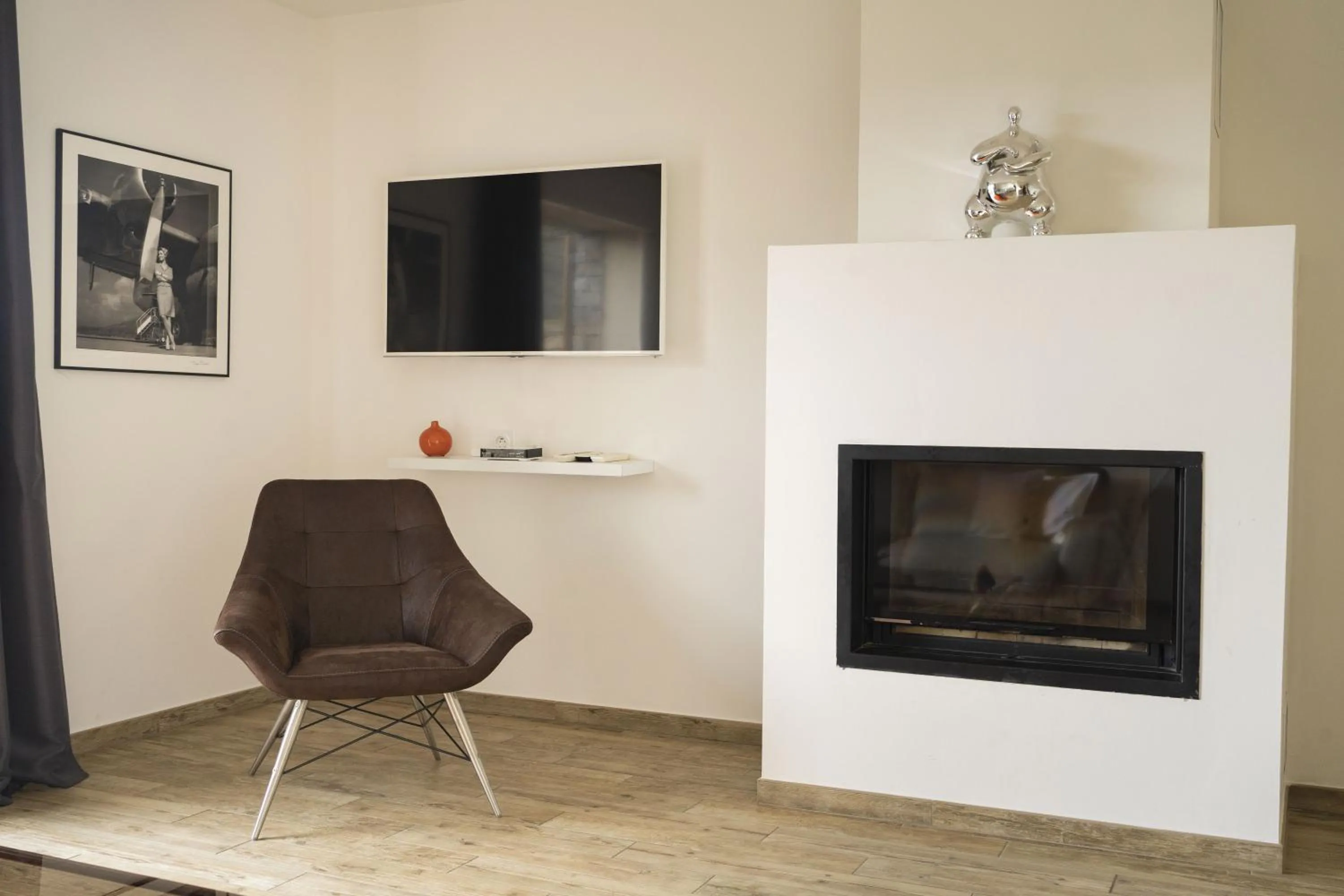 TV and multimedia in Suites in Erbalunga