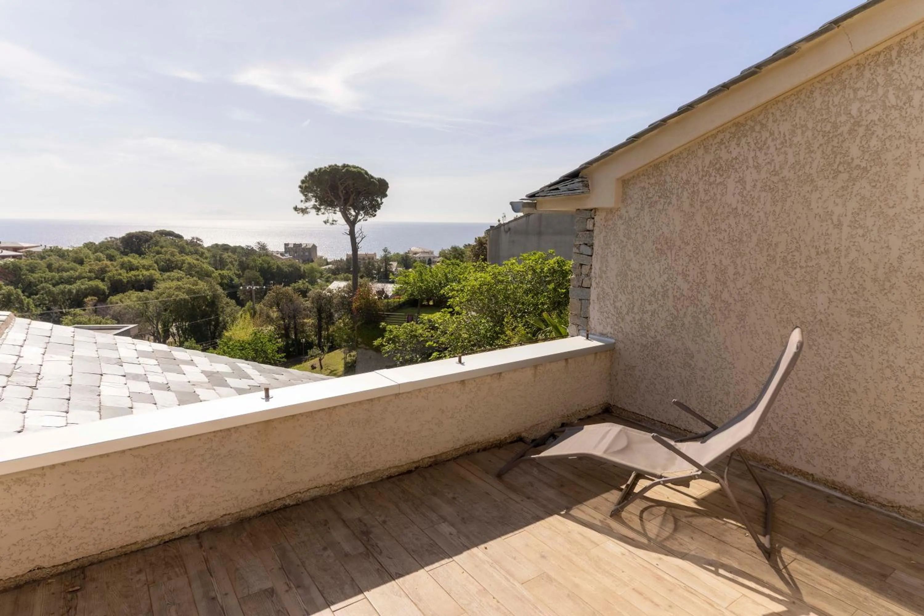 Patio in Suites in Erbalunga