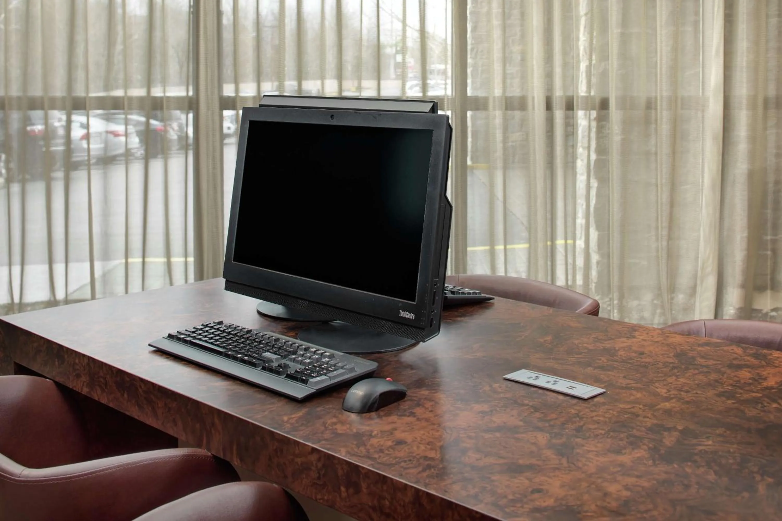 Business facilities in Hilton Nashville Airport