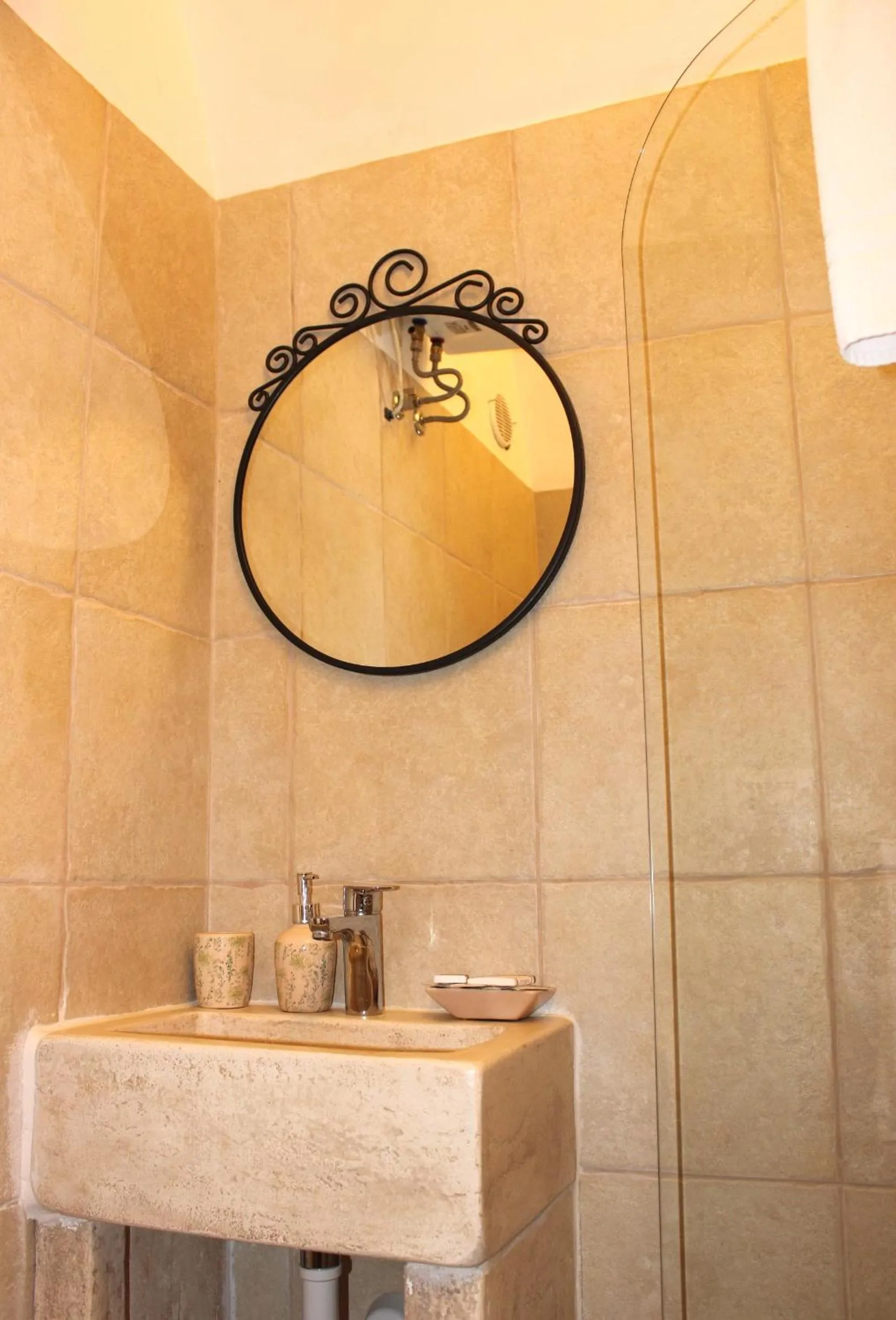 Bathroom in Il Principe del mare B&B