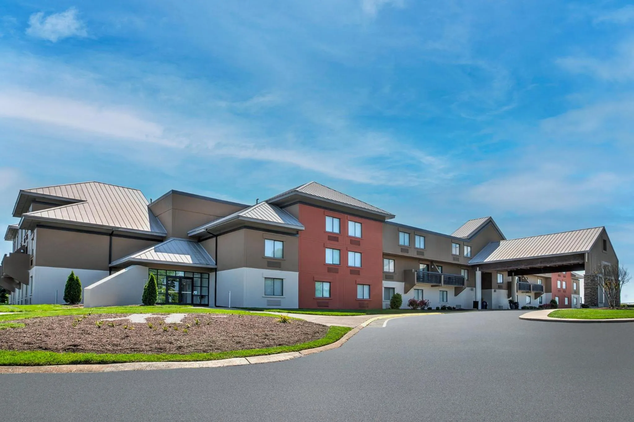 Property building in Holiday Inn Express Nashville Airport by IHG