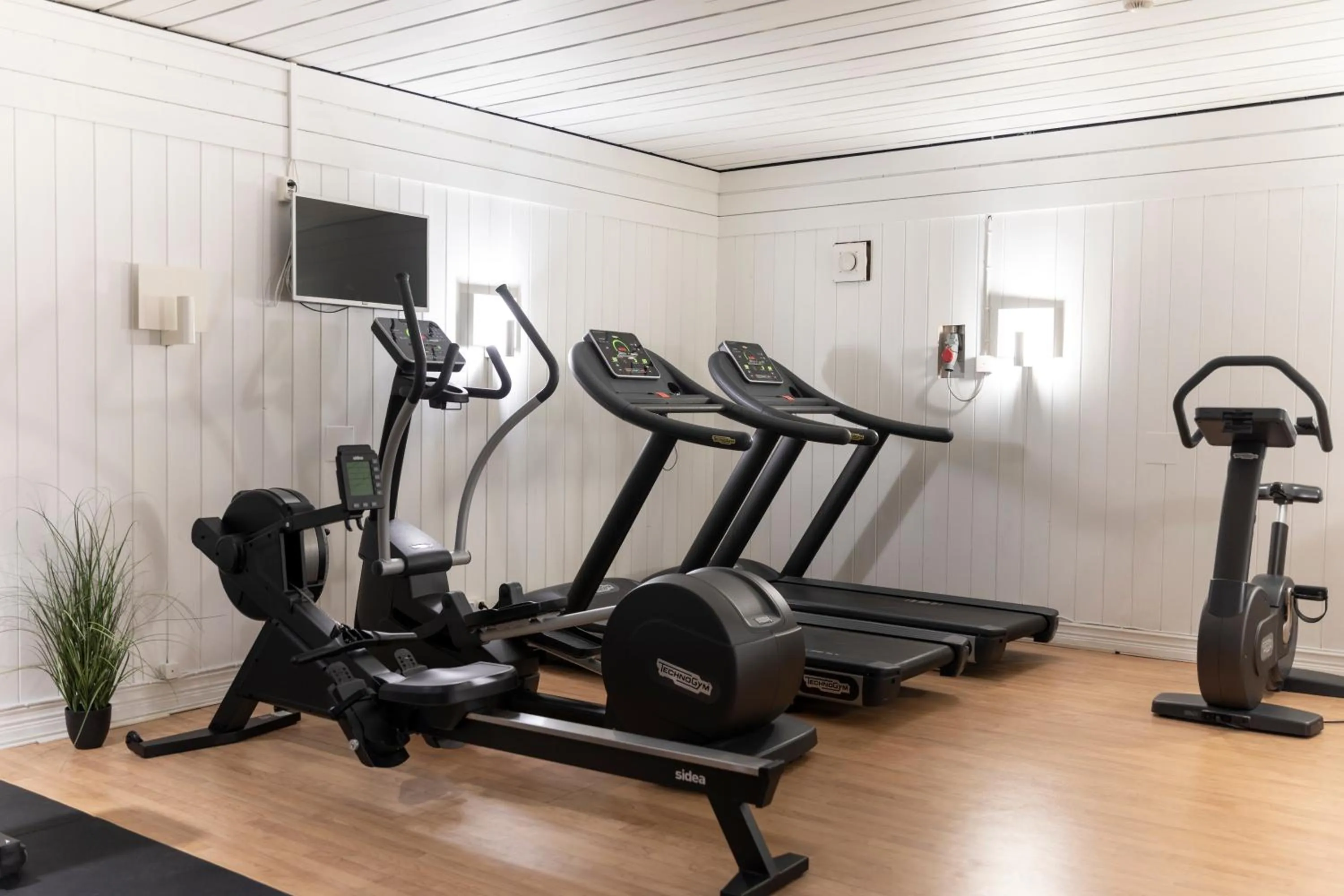 Fitness centre/facilities in Home Hotel Majoren