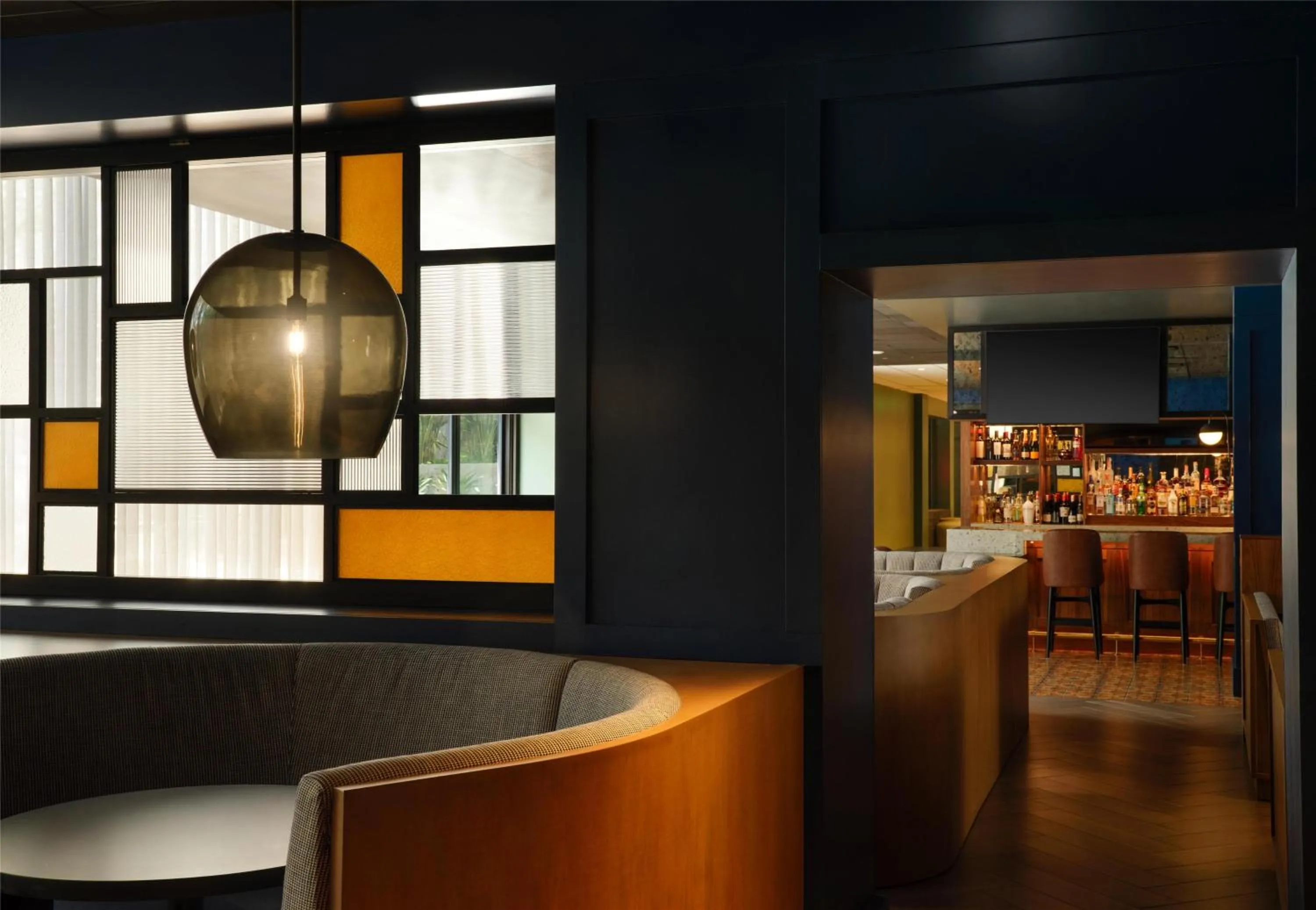 Restaurant/places to eat in Sonesta Los Angeles Airport LAX