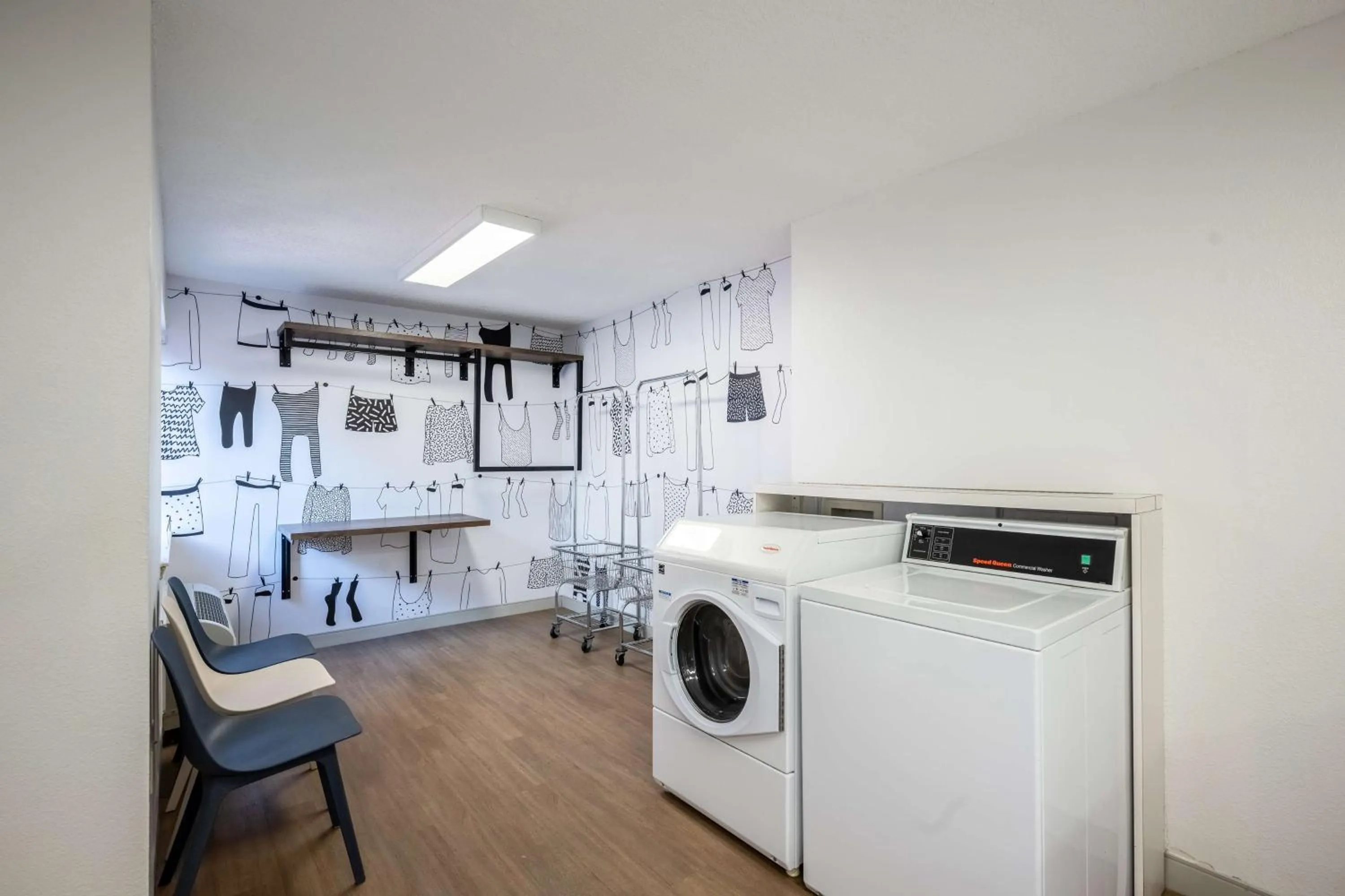laundry in Sonesta Simply Suites Jersey City