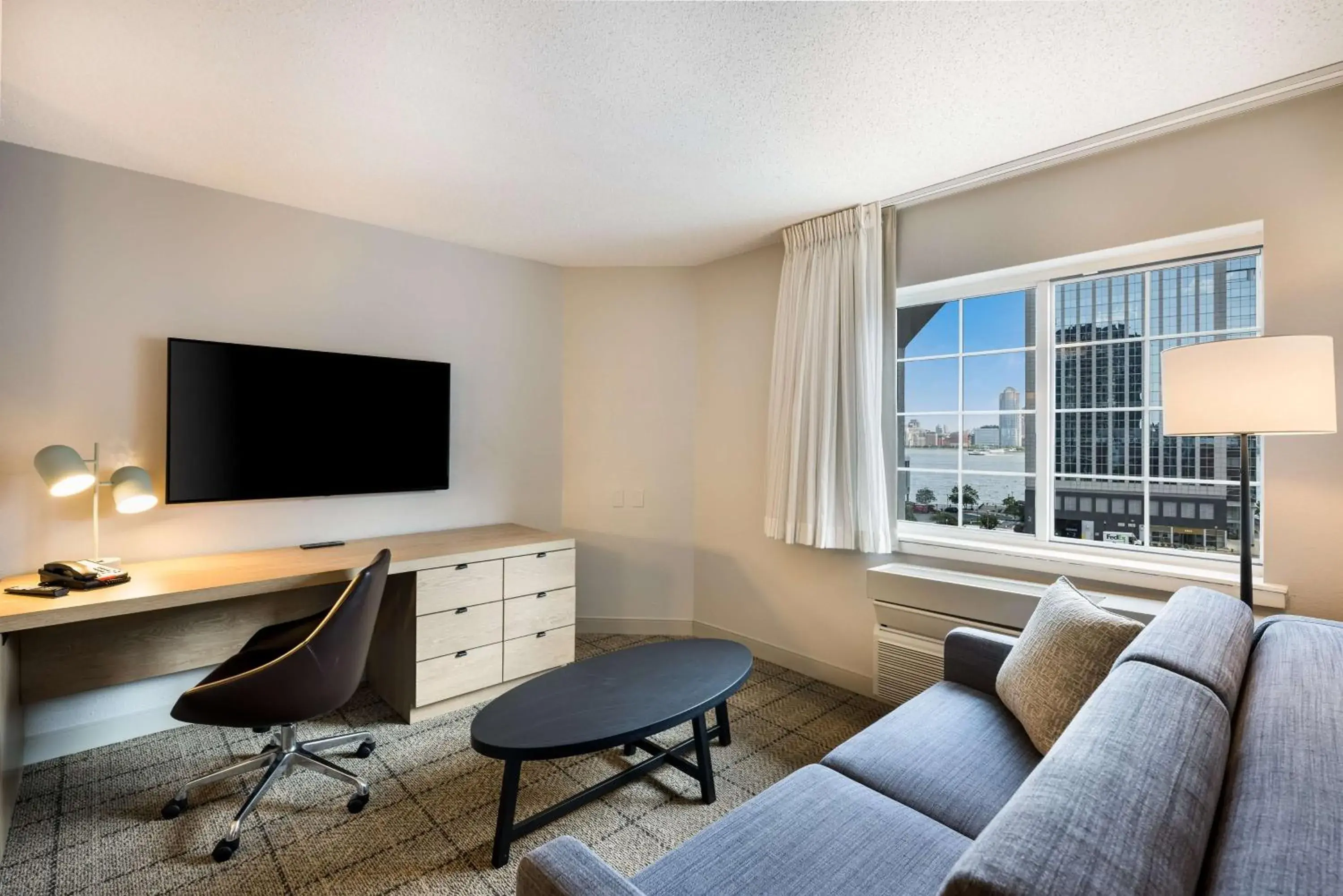 One Bedroom Suite NYC View in Sonesta Simply Suites Jersey City One Bedroom Suite NYC View in Sonesta Simply Suites Jersey City