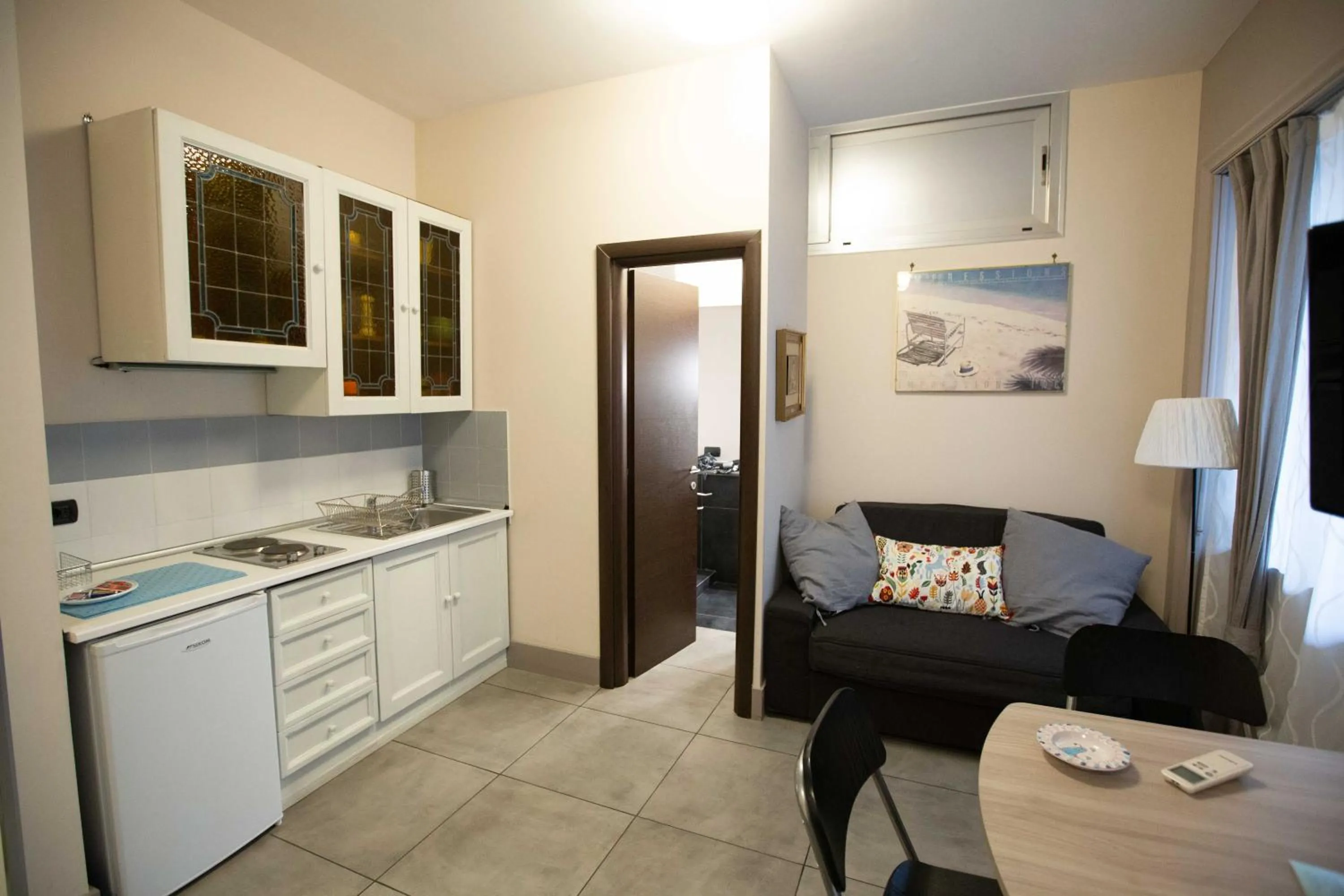 Kitchen or kitchenette in Two Sisters Suites