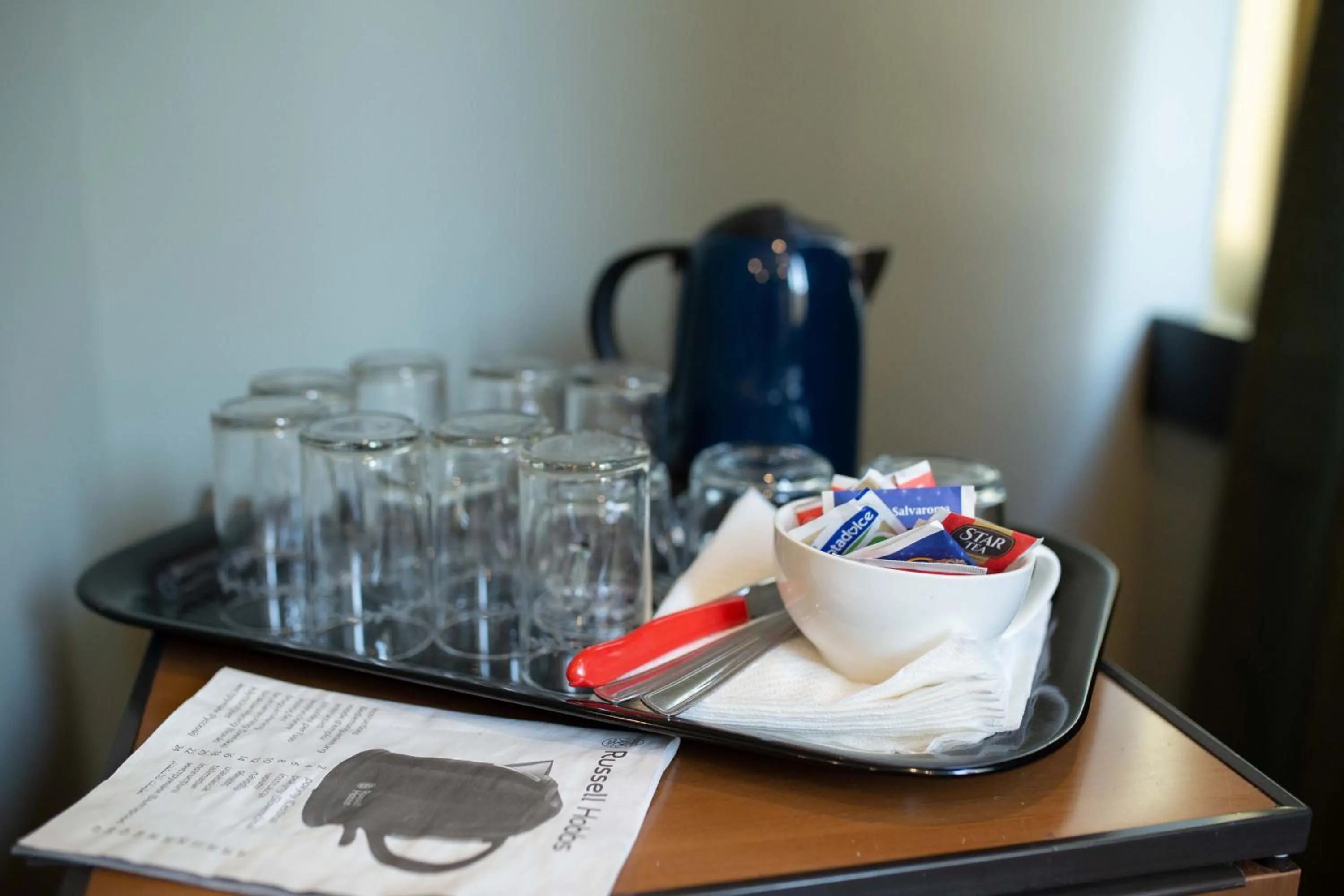 Coffee/tea facilities in Two Sisters Suites