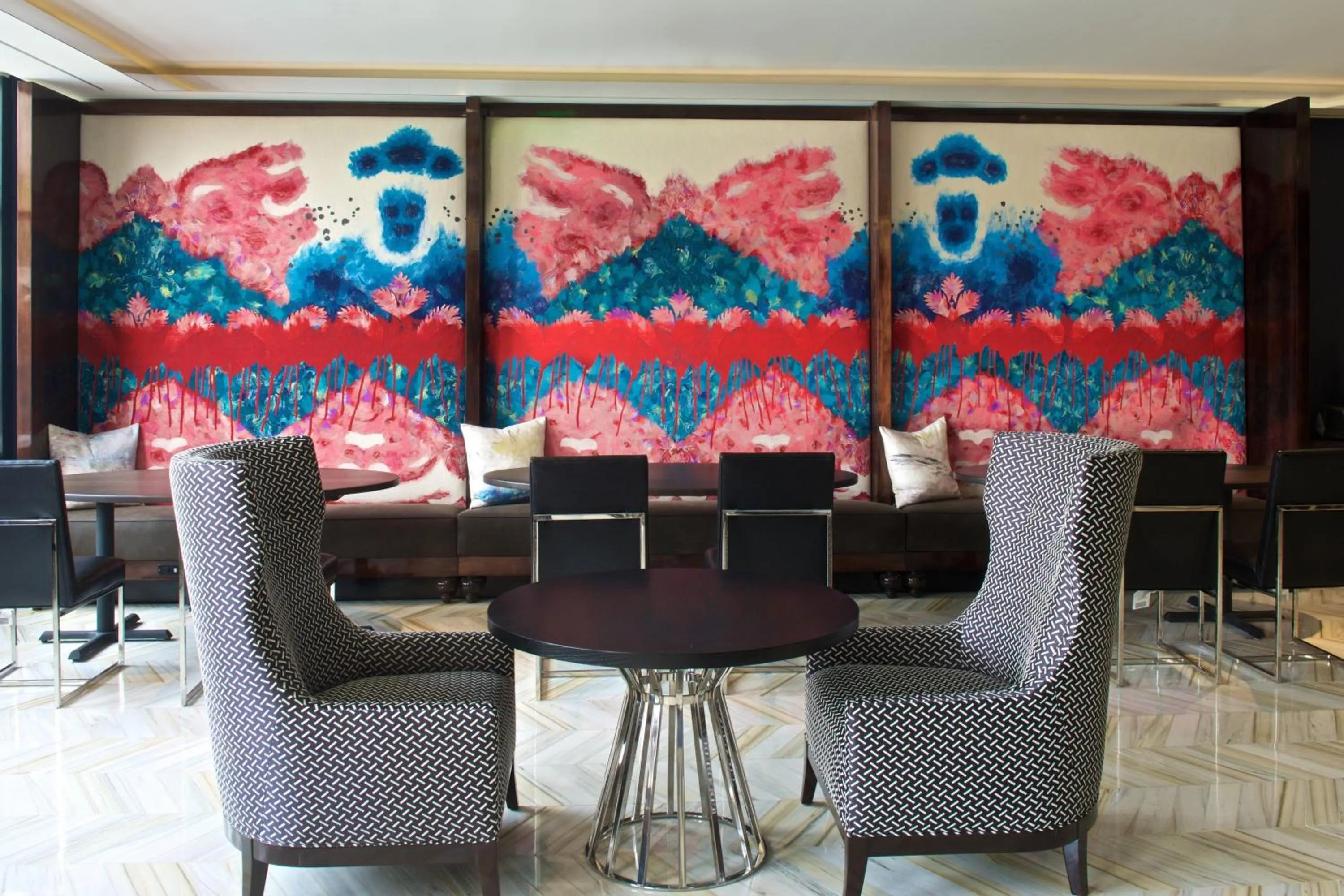 Restaurant/places to eat in Beverly Hills Marriott