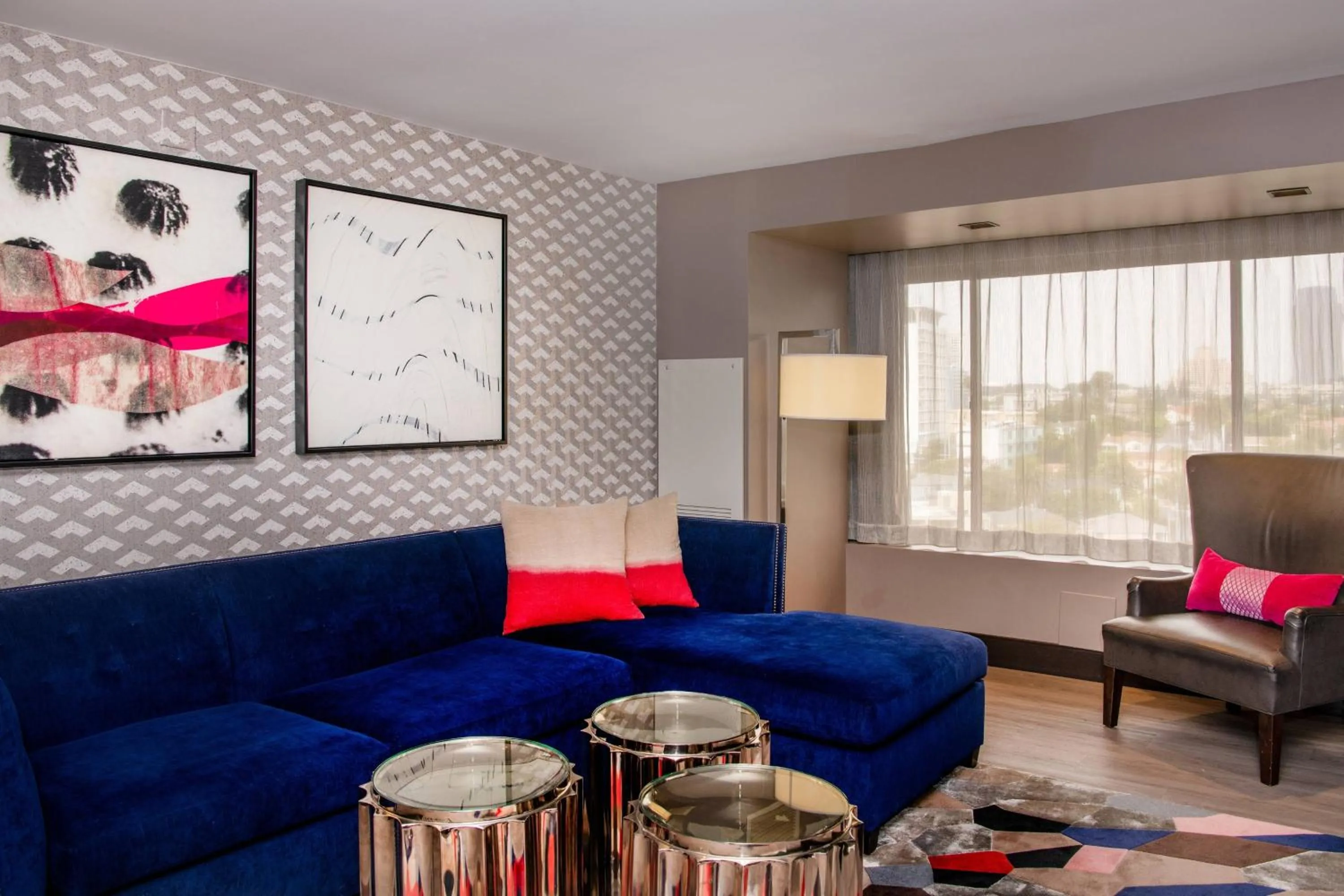 Living room in Beverly Hills Marriott