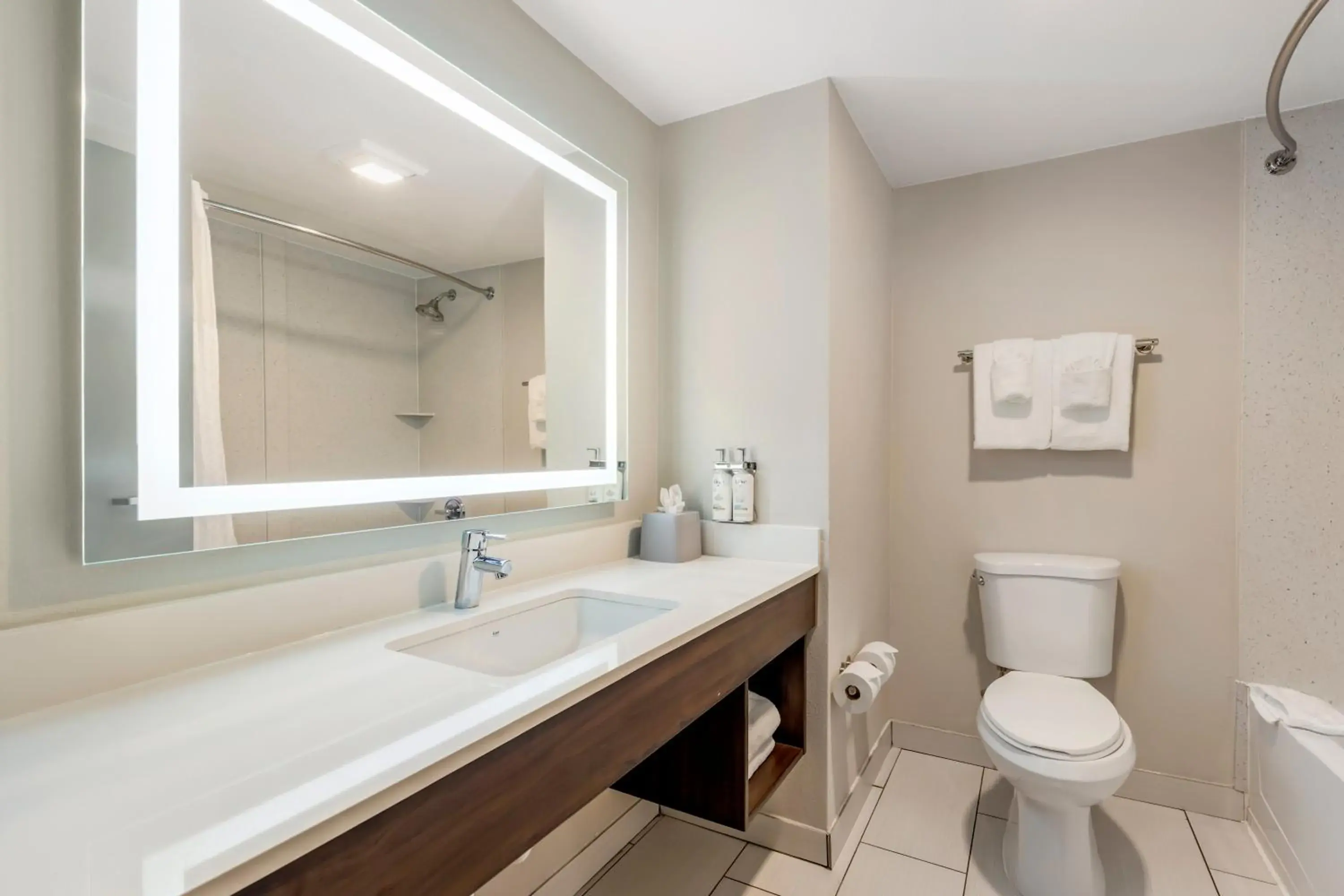 Standard Room with Two Queen Beds in Holiday Inn Express & Suites Nashville Southeast - Antioch by IHG Standard Room with Two Queen Beds in Holiday Inn Express & Suites Nashville Southeast - Antioch by IHG