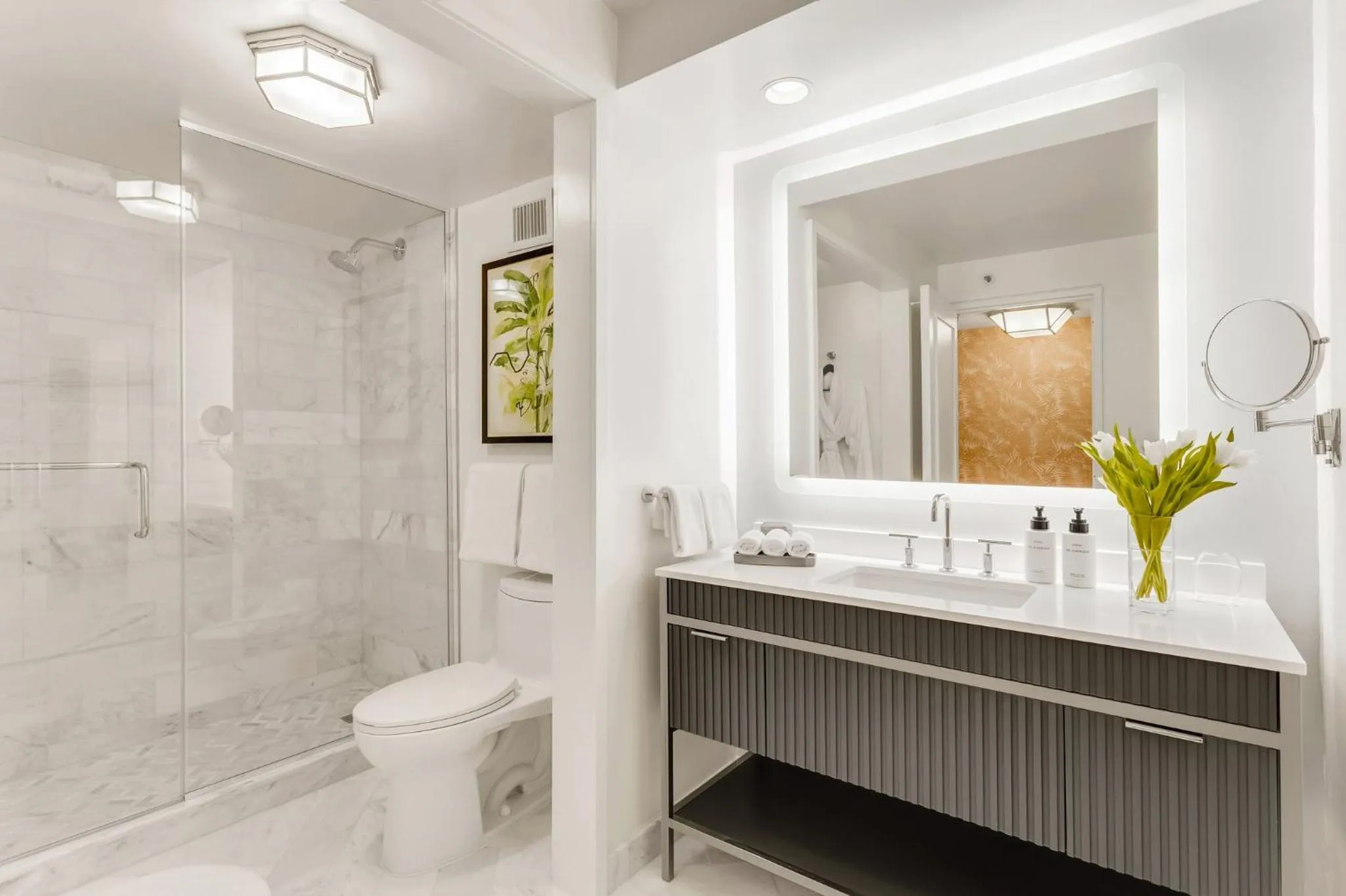 Photo of the whole room in InterContinental Miami by IHG