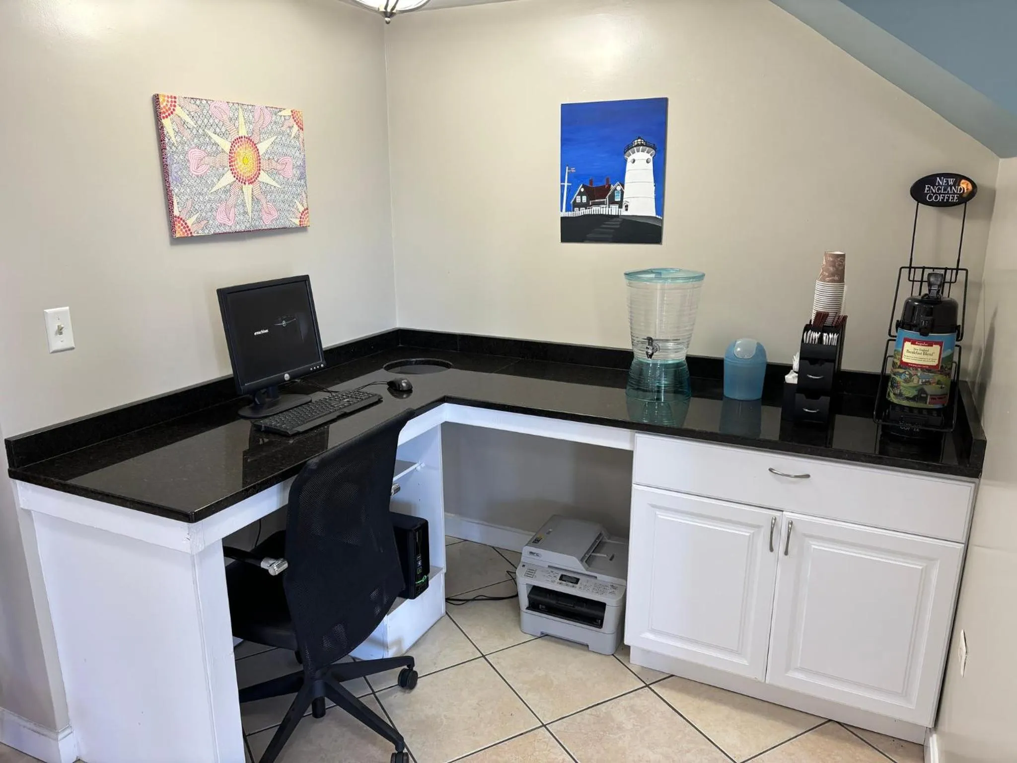 Business facilities in Admiralty Inn & Suites - a Red Collection Hotel