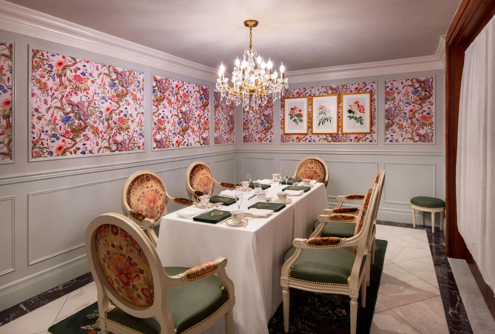 Restaurant/places to eat in Willard InterContinental Washington by IHG
