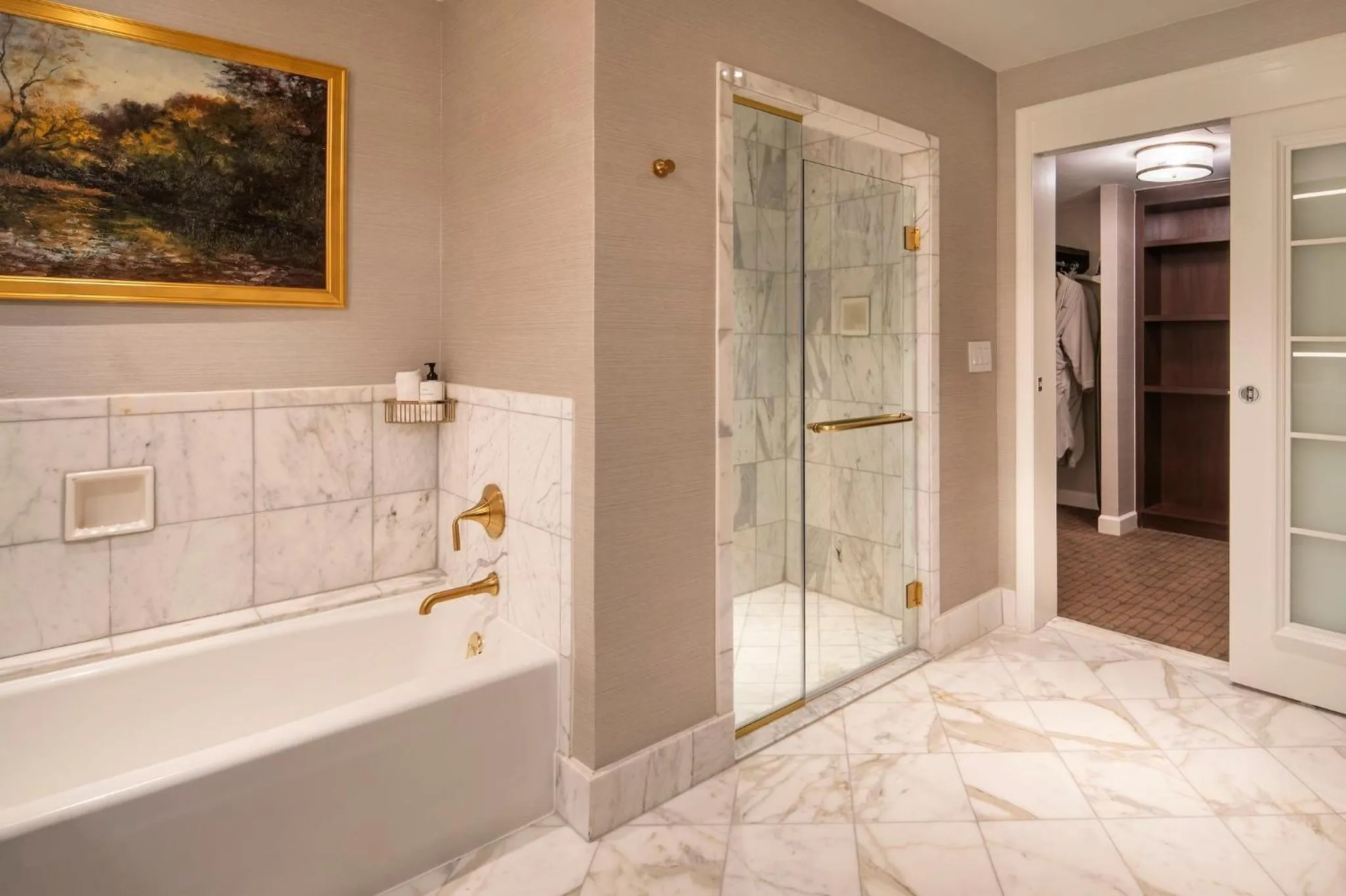 Photo of the whole room in Willard InterContinental Washington by IHG