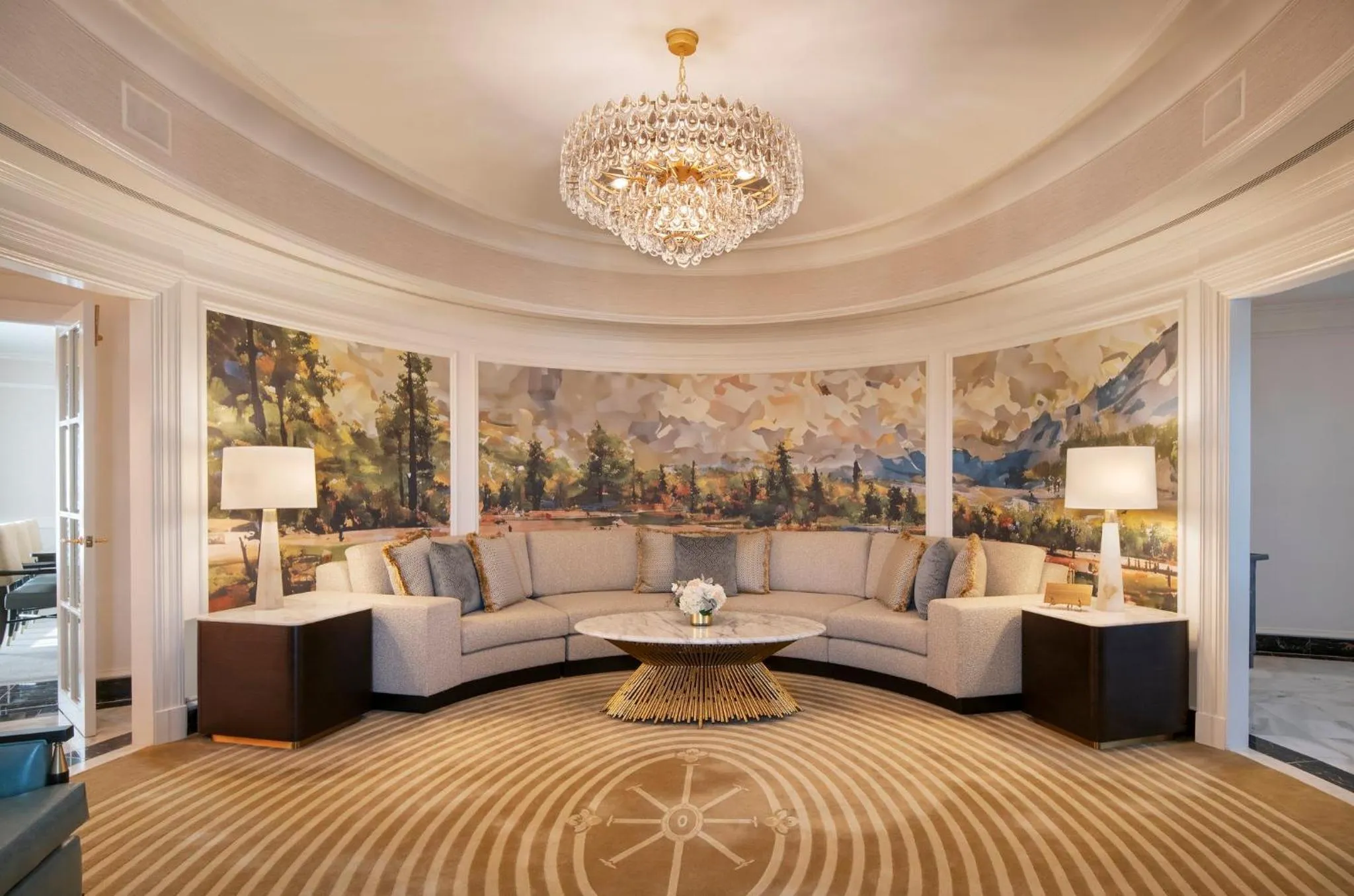 Photo of the whole room in Willard InterContinental Washington by IHG