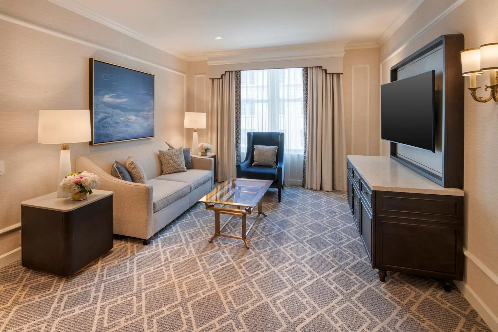 Photo of the whole room in Willard InterContinental Washington by IHG