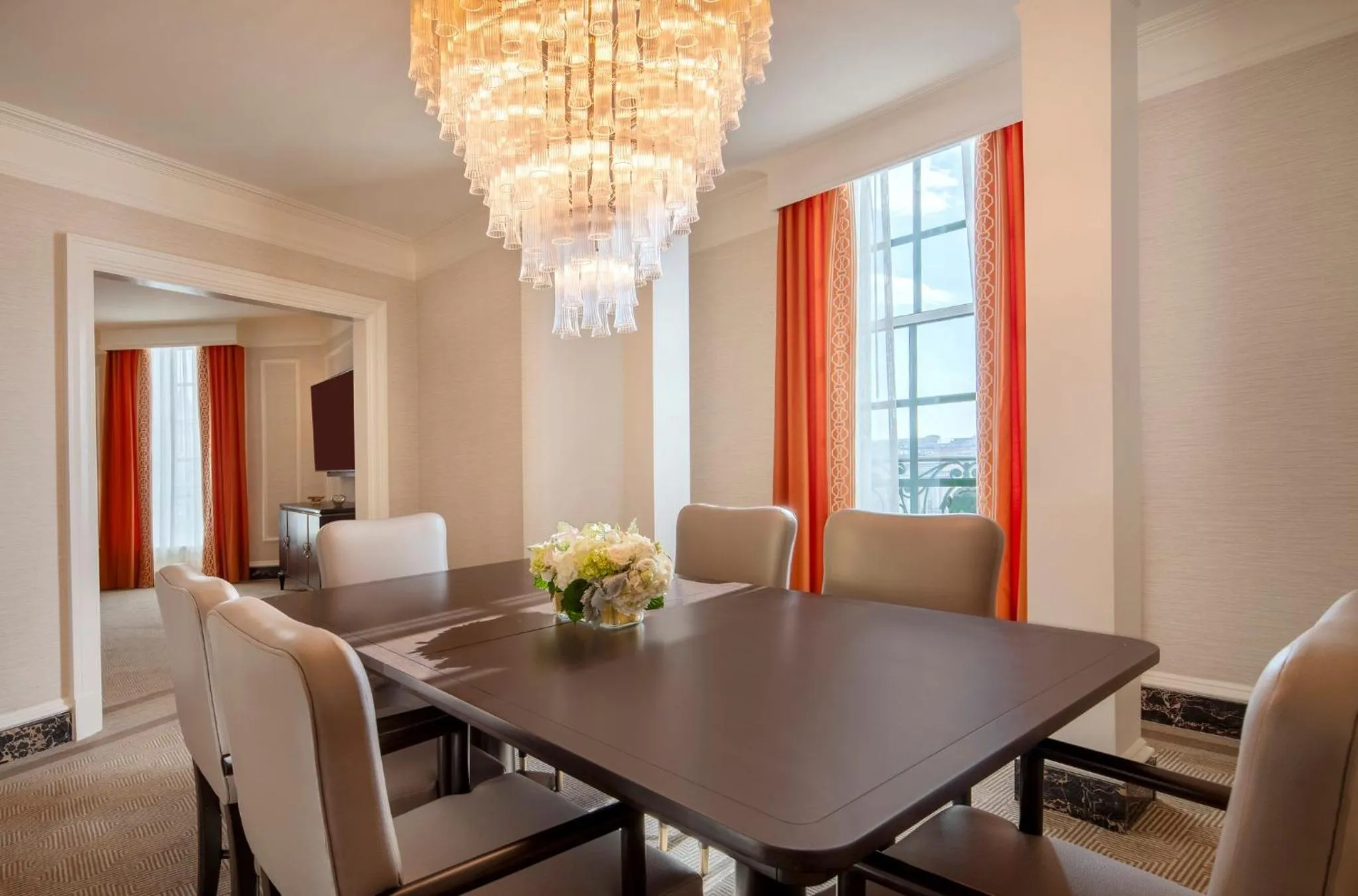 Photo of the whole room in Willard InterContinental Washington by IHG