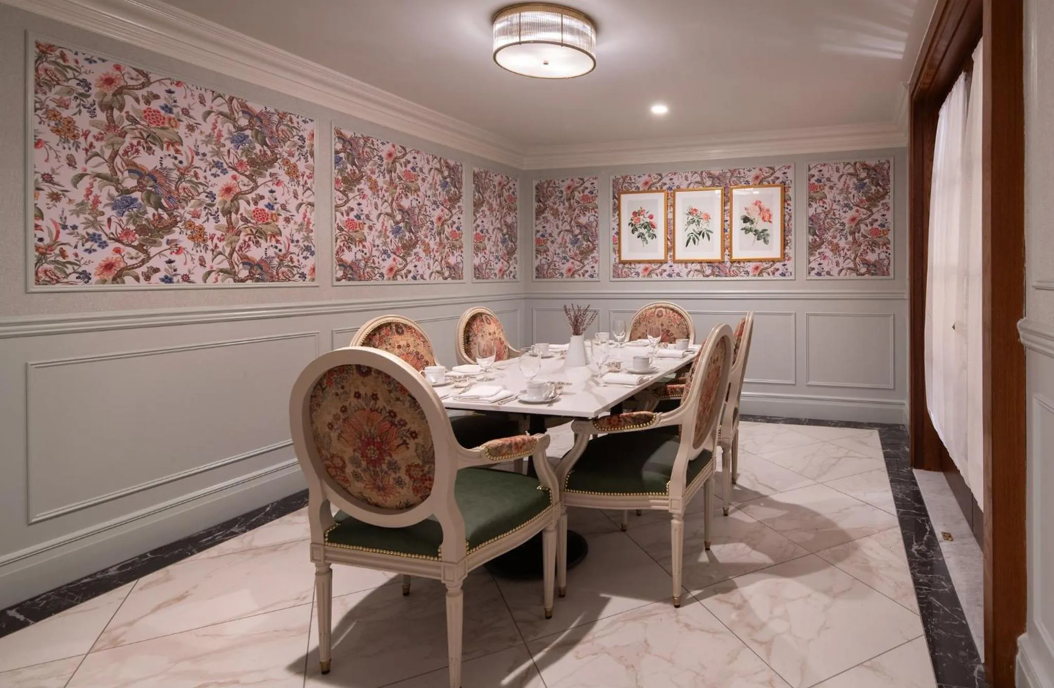 Restaurant/places to eat in Willard InterContinental Washington by IHG