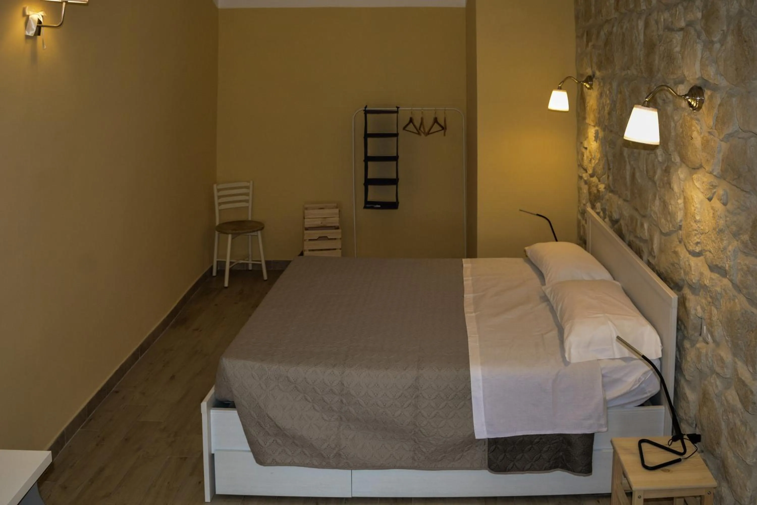 Bedroom, Bed in GarganoMareBorghi ospitalità diffusa