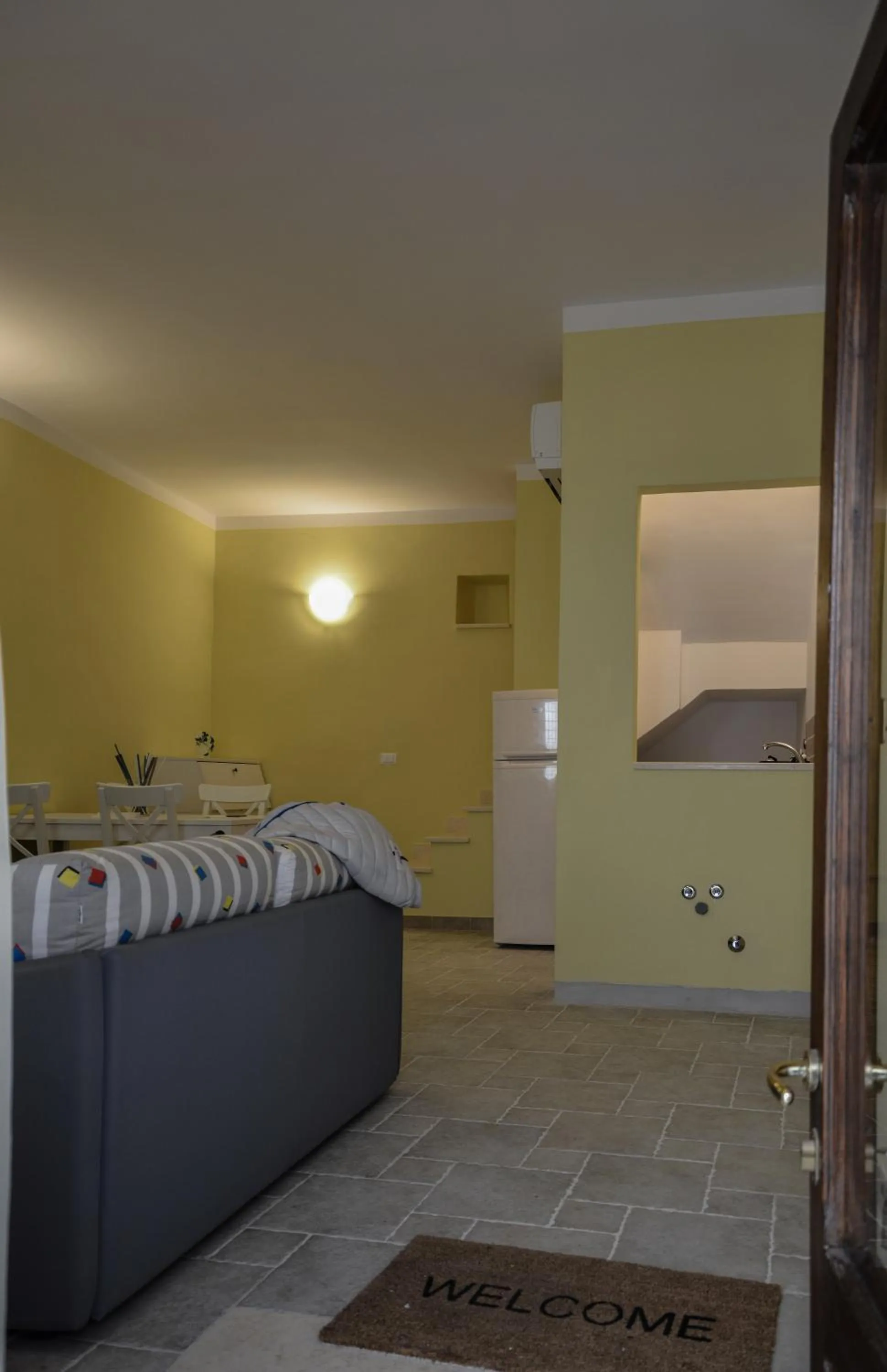 Living room, Bed in GarganoMareBorghi ospitalità diffusa