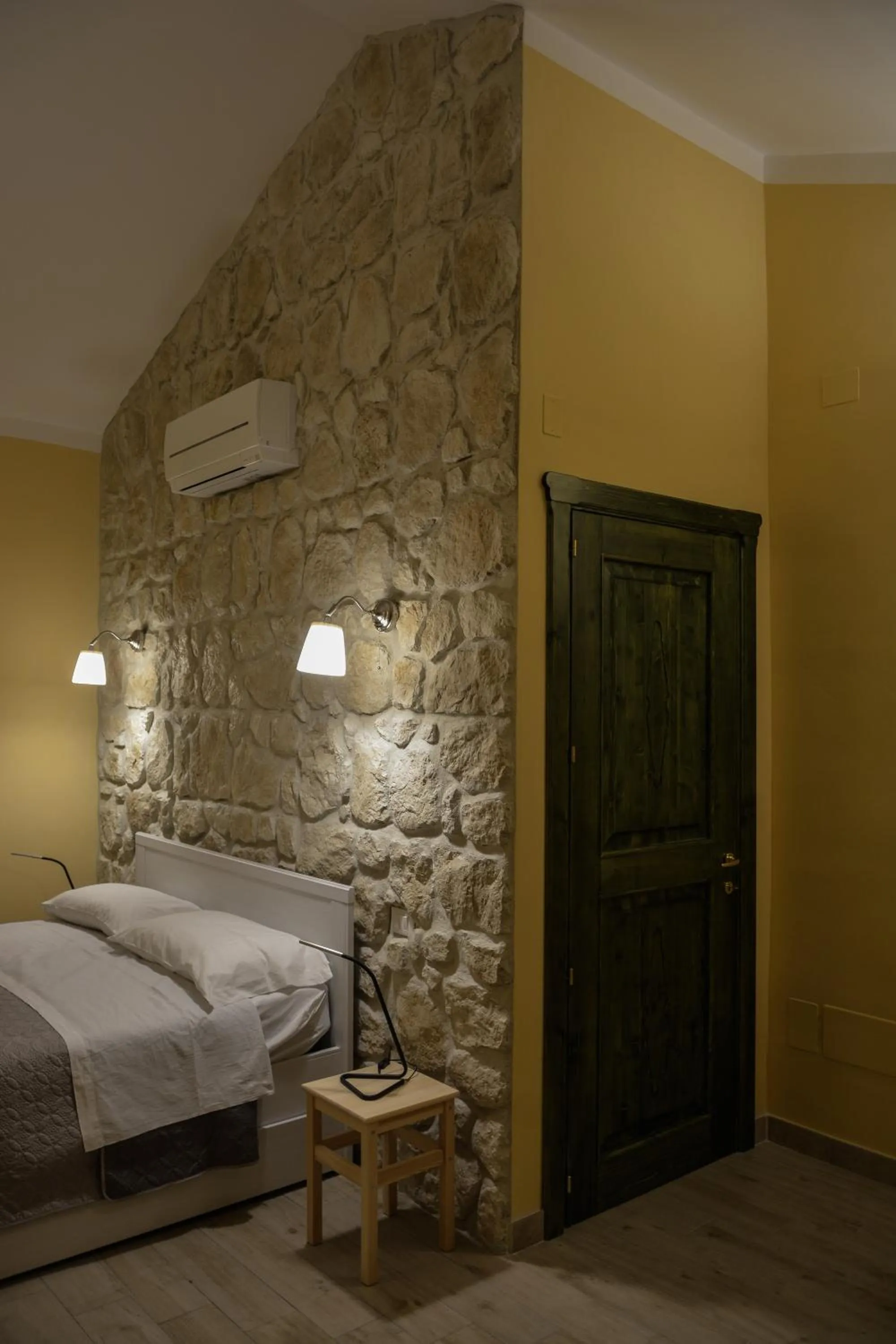 Bedroom, Bed in GarganoMareBorghi ospitalità diffusa