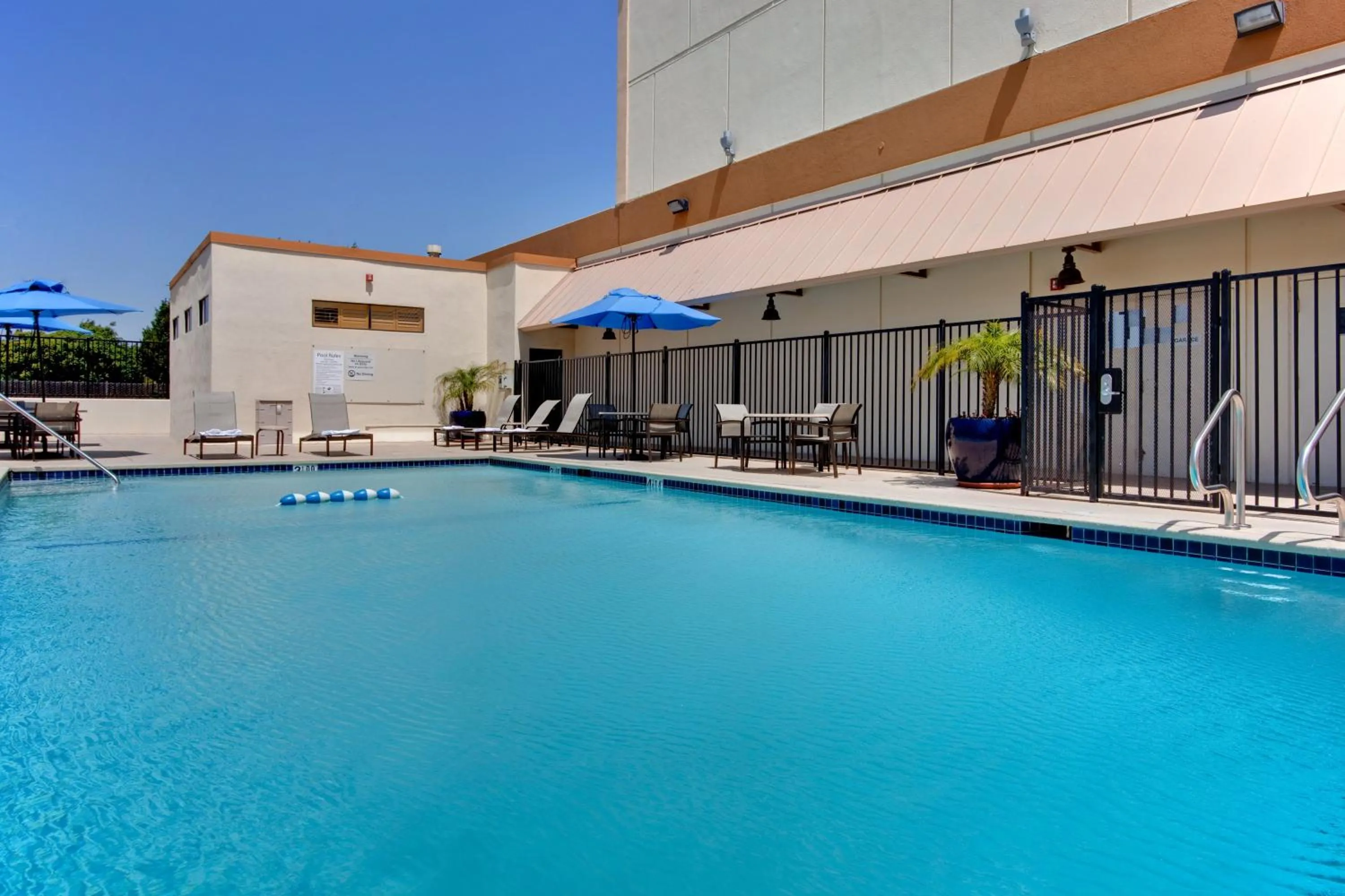 Swimming pool in Holiday Inn Los Angeles - LAX Airport by IHG