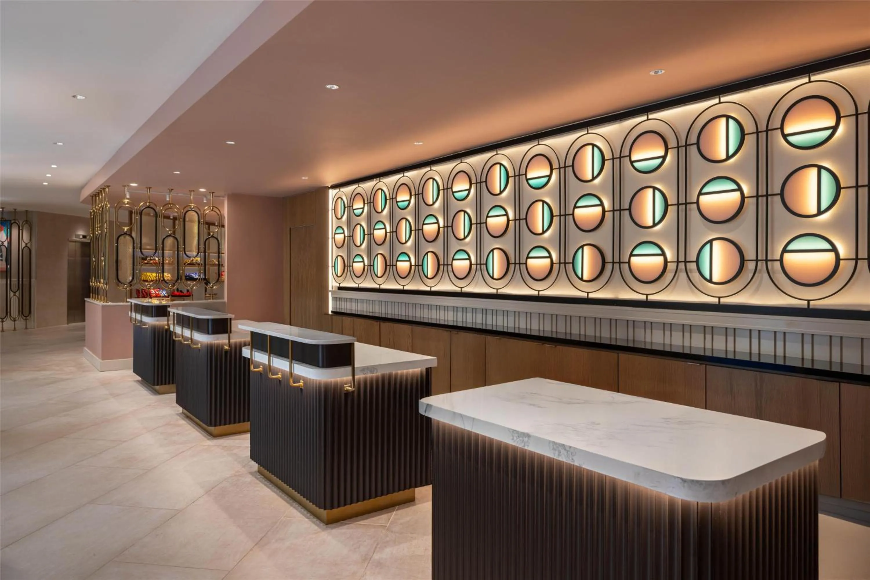 Lobby or reception in Sonesta Miami Airport