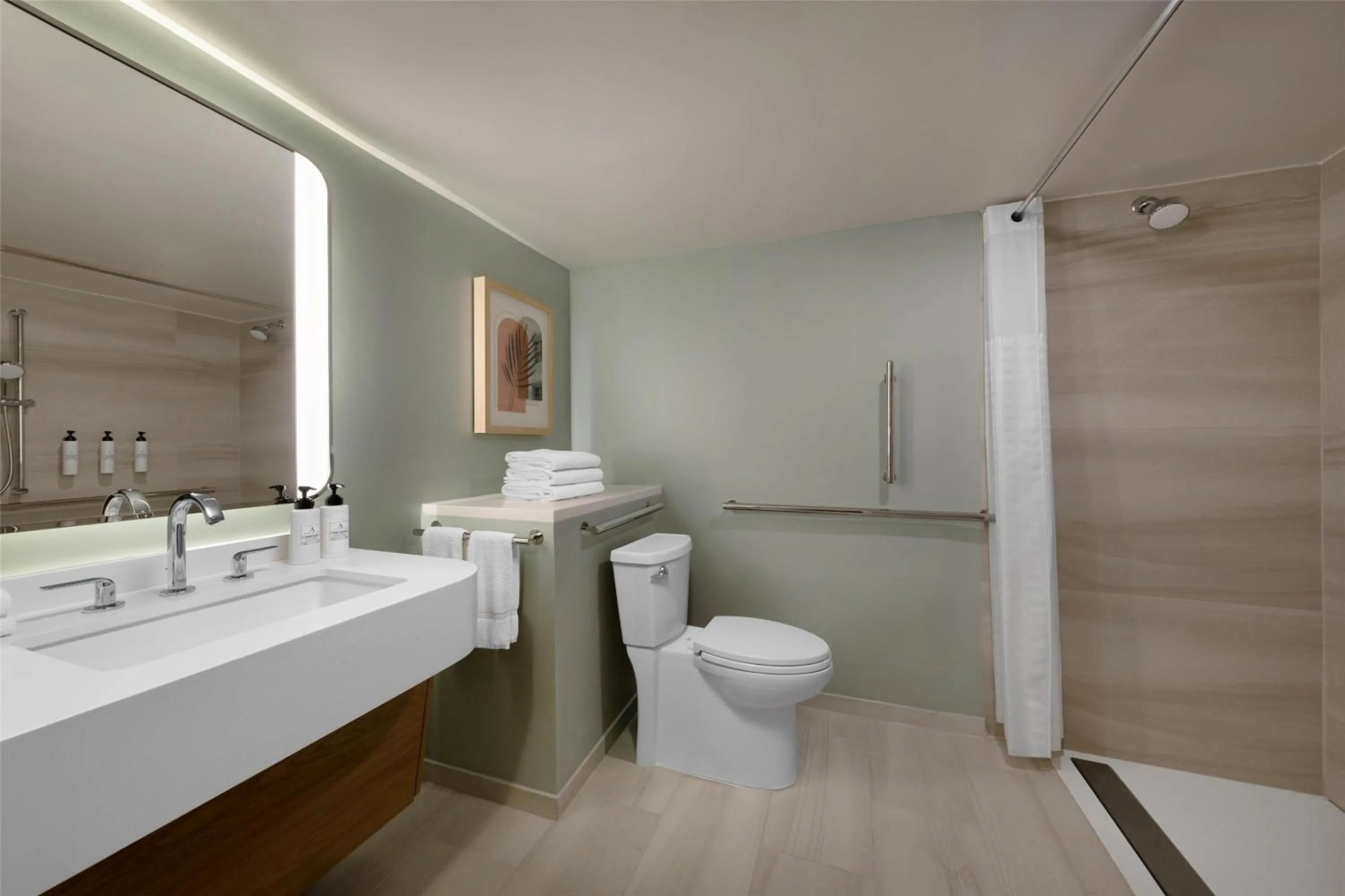 Bedroom in Sonesta Miami Airport