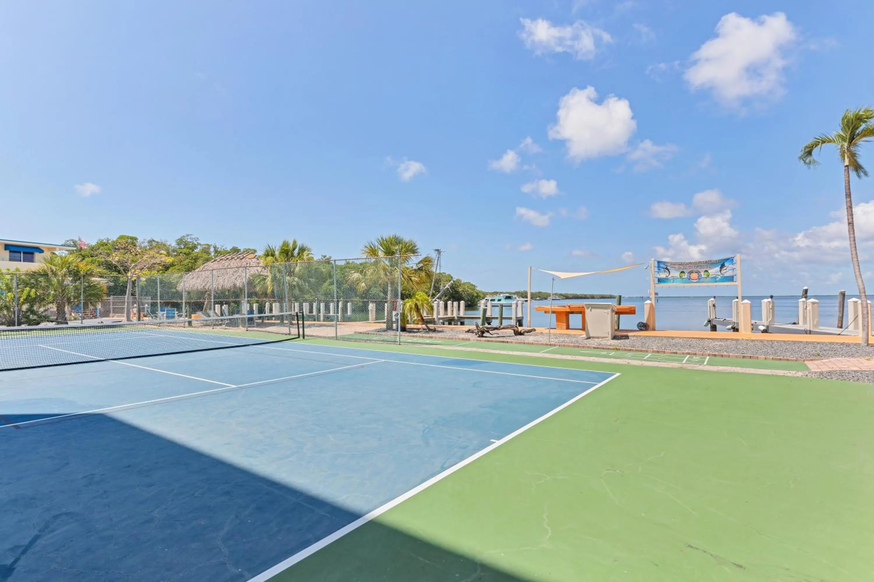 Tennis court in Anchorage Resort