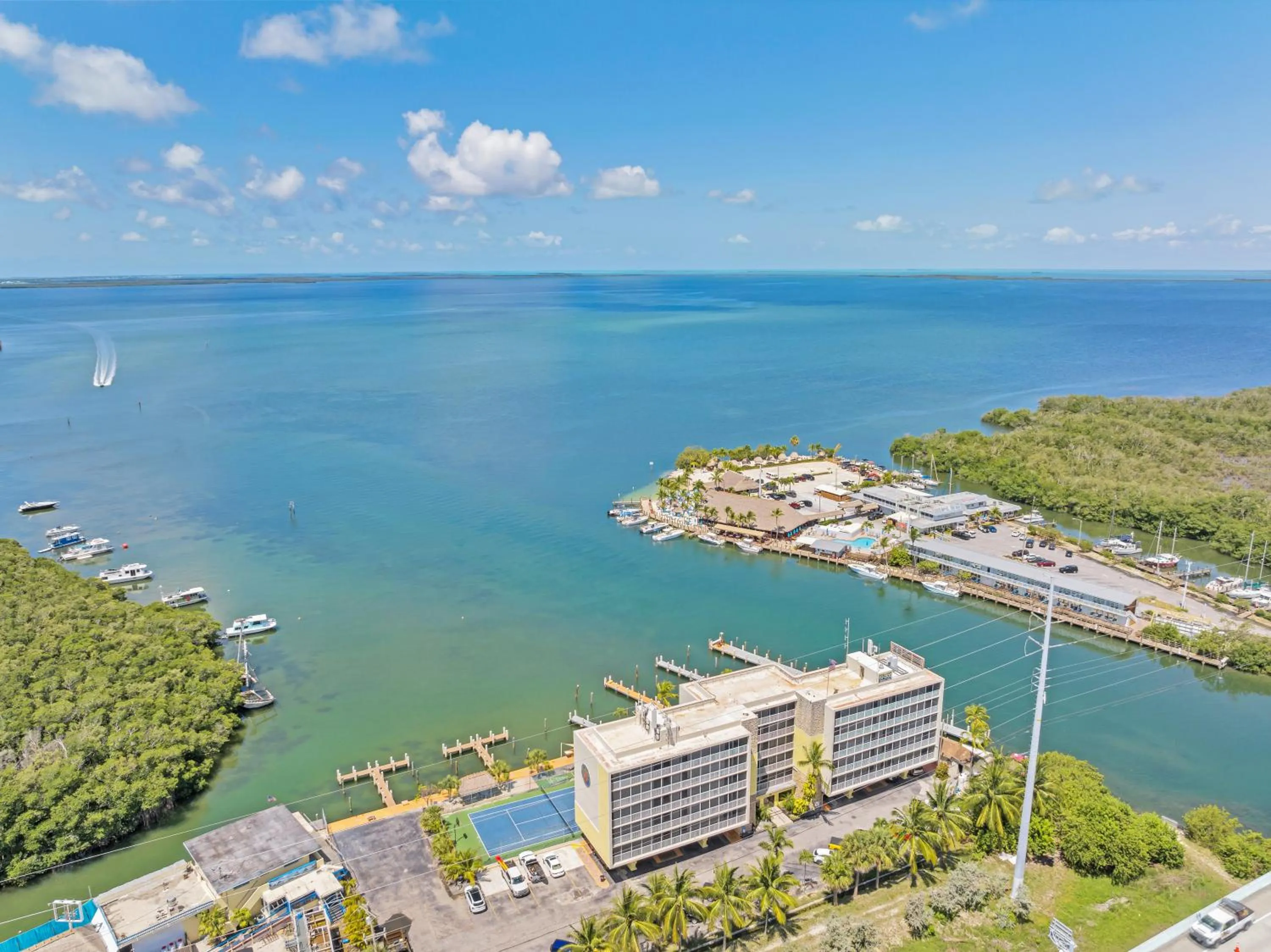 Property building in Anchorage Resort