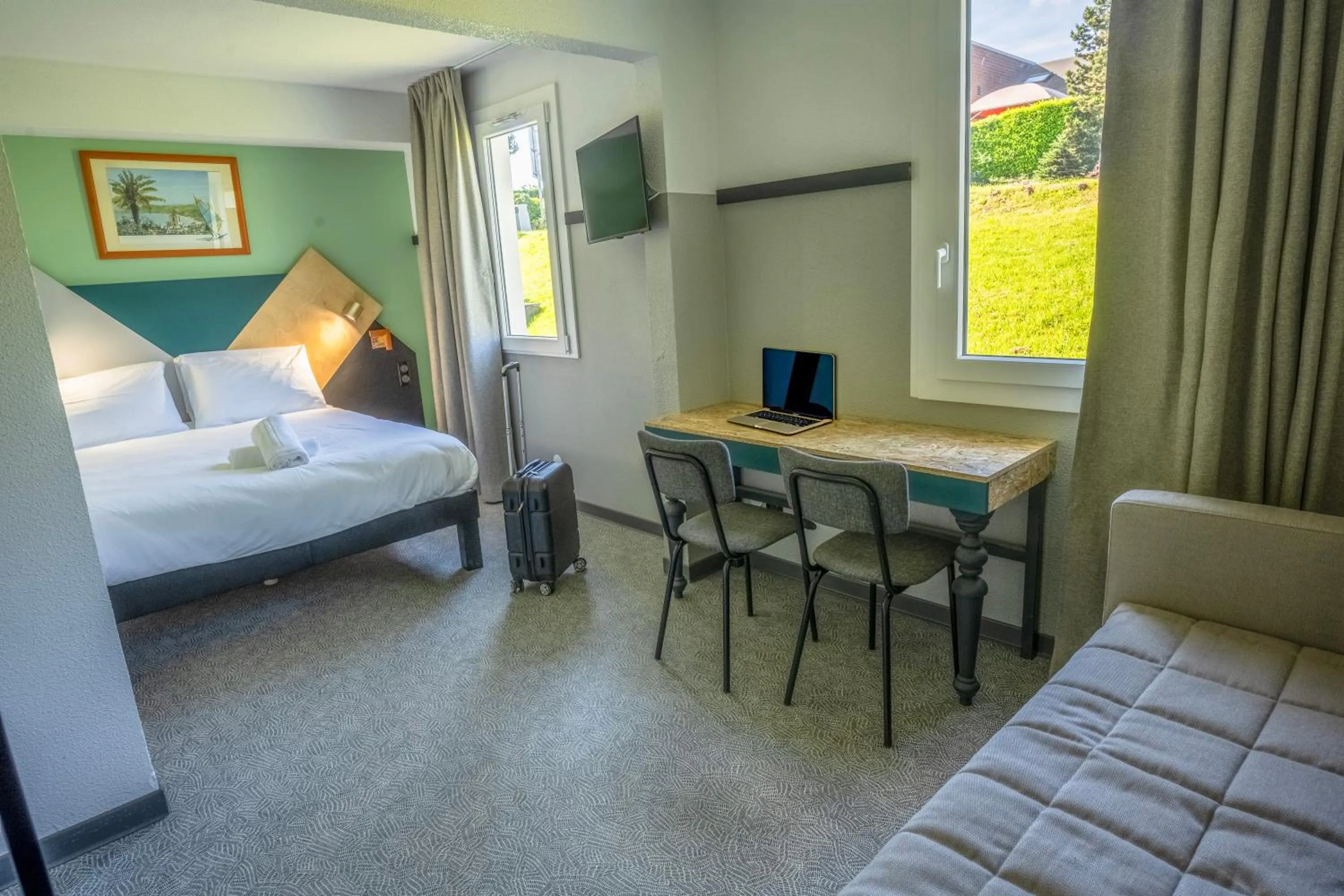 Bed in Hôtel Restaurant Relais Vert - Montbeliard