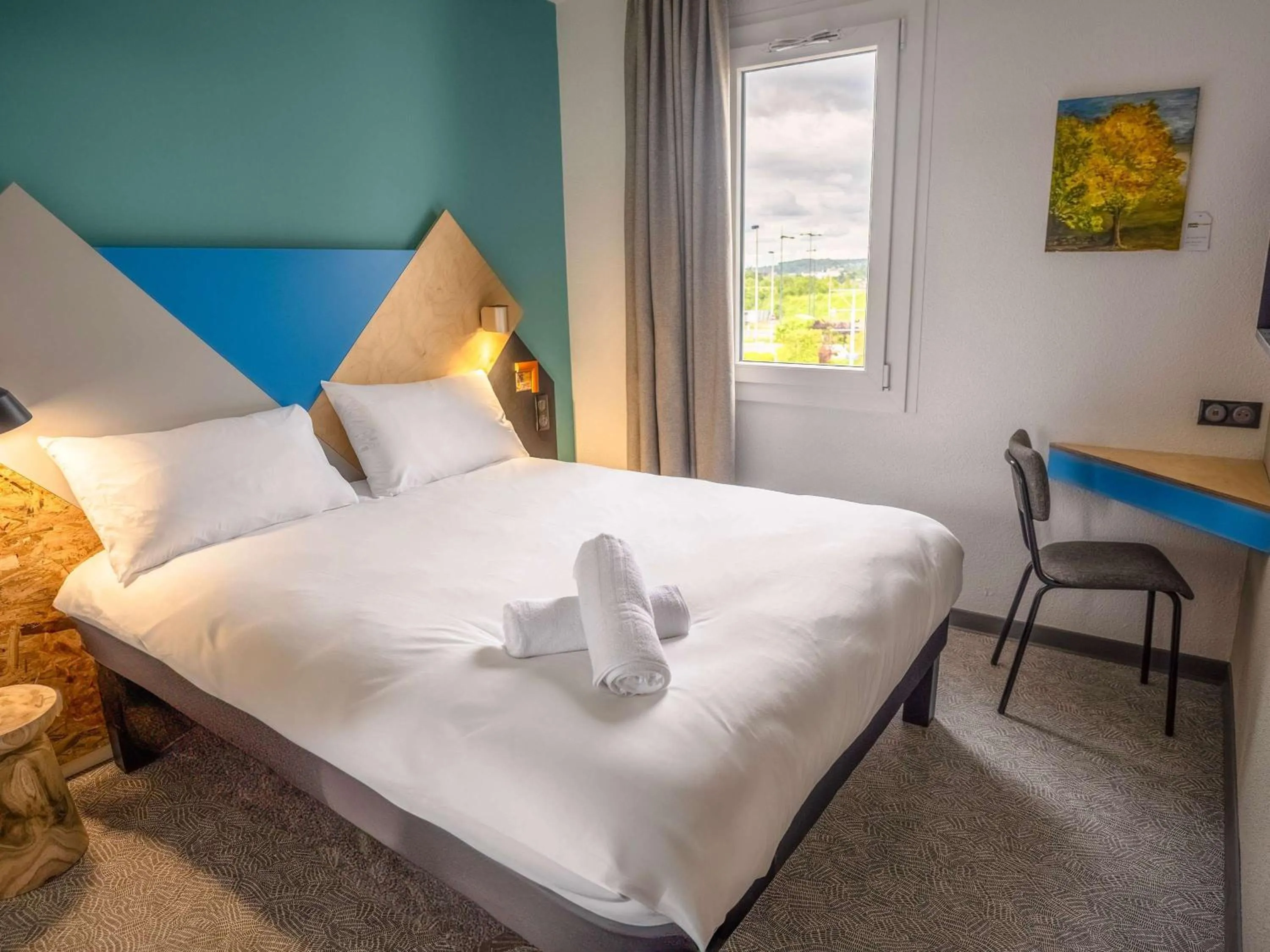 Bed in Hôtel Restaurant Relais Vert - Montbeliard