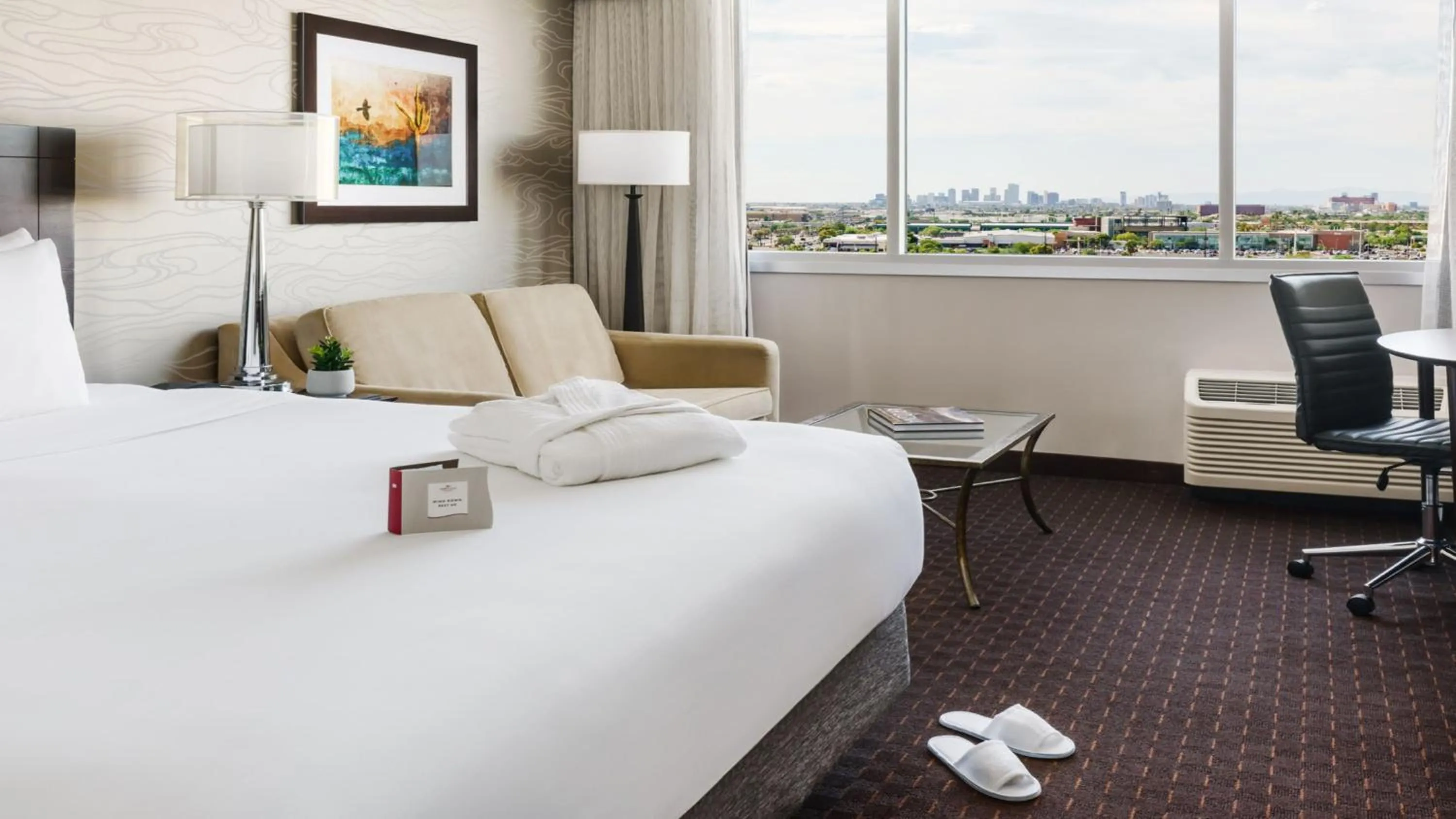 Photo of the whole room, Bed in Crowne Plaza Phoenix Airport - PHX by IHG