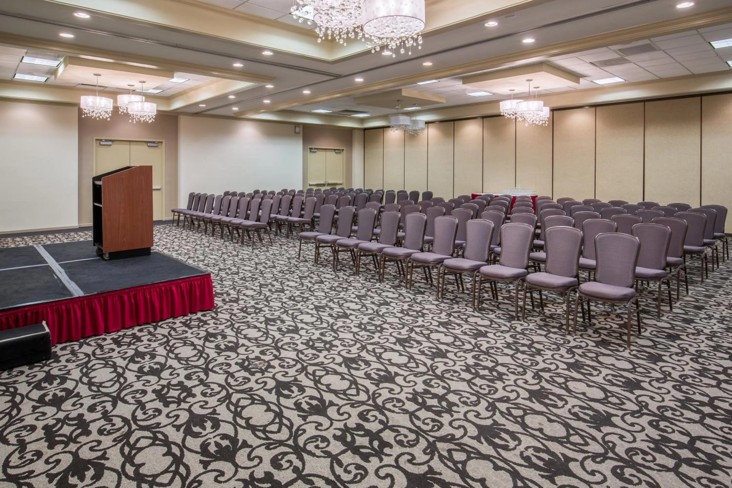 Meeting/conference room in Crowne Plaza Phoenix Airport - PHX by IHG