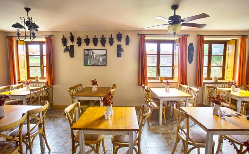 Restaurant/places to eat in Hotel Colonial de Santillana