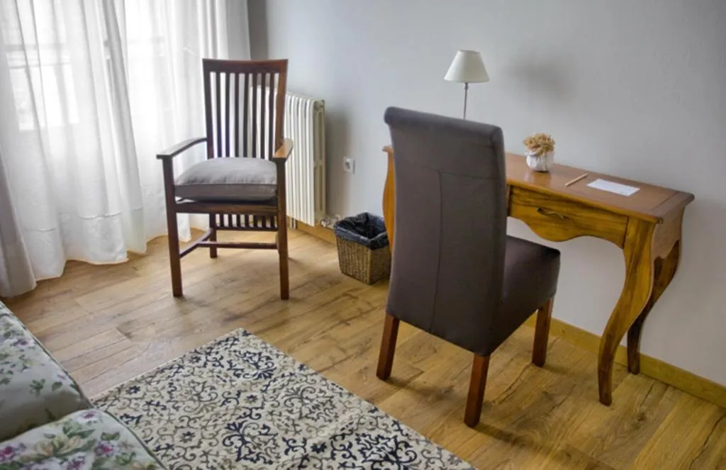 Living room in Hotel Colonial de Santillana