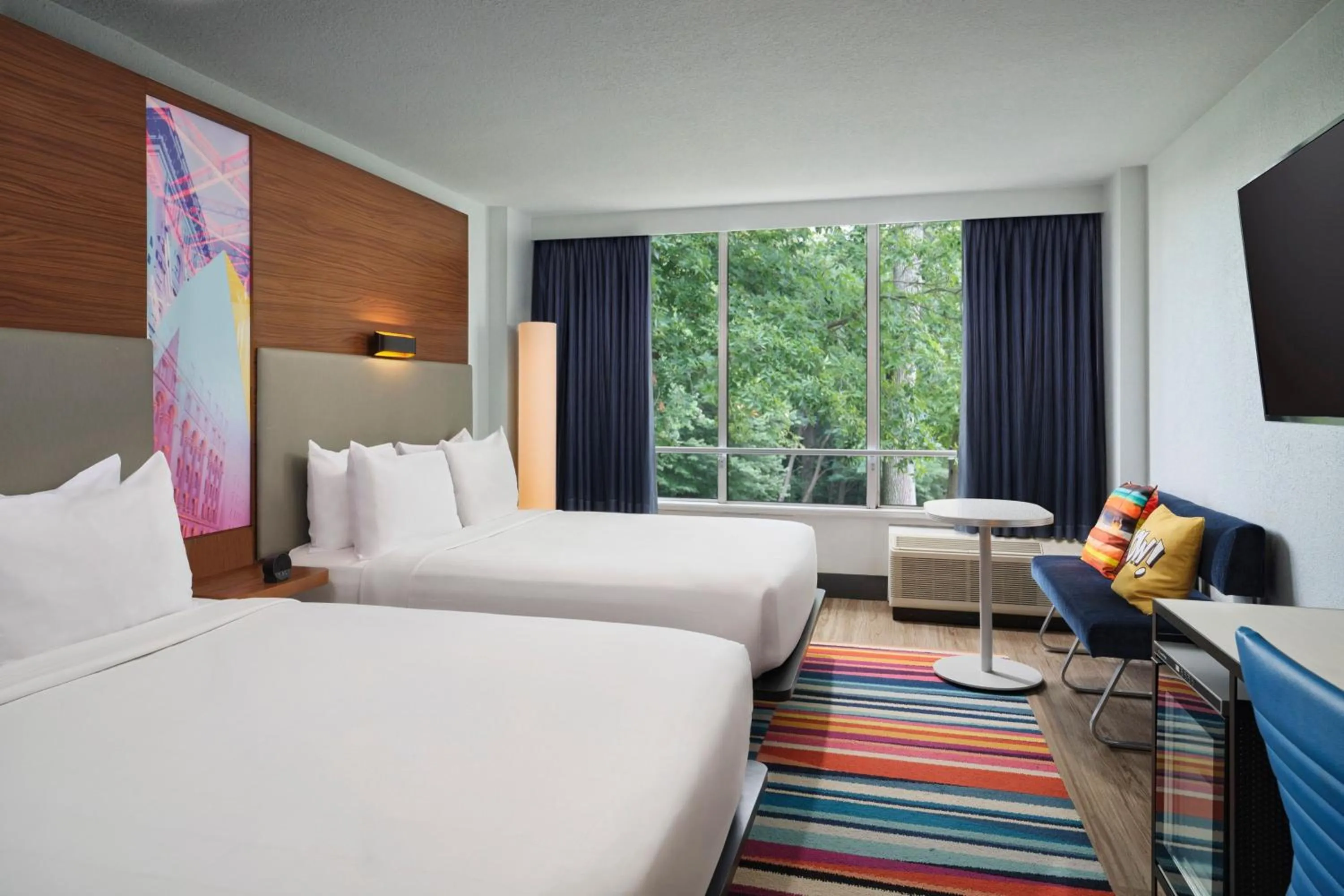 Photo of the whole room, Bed in Aloft Miami Dadeland